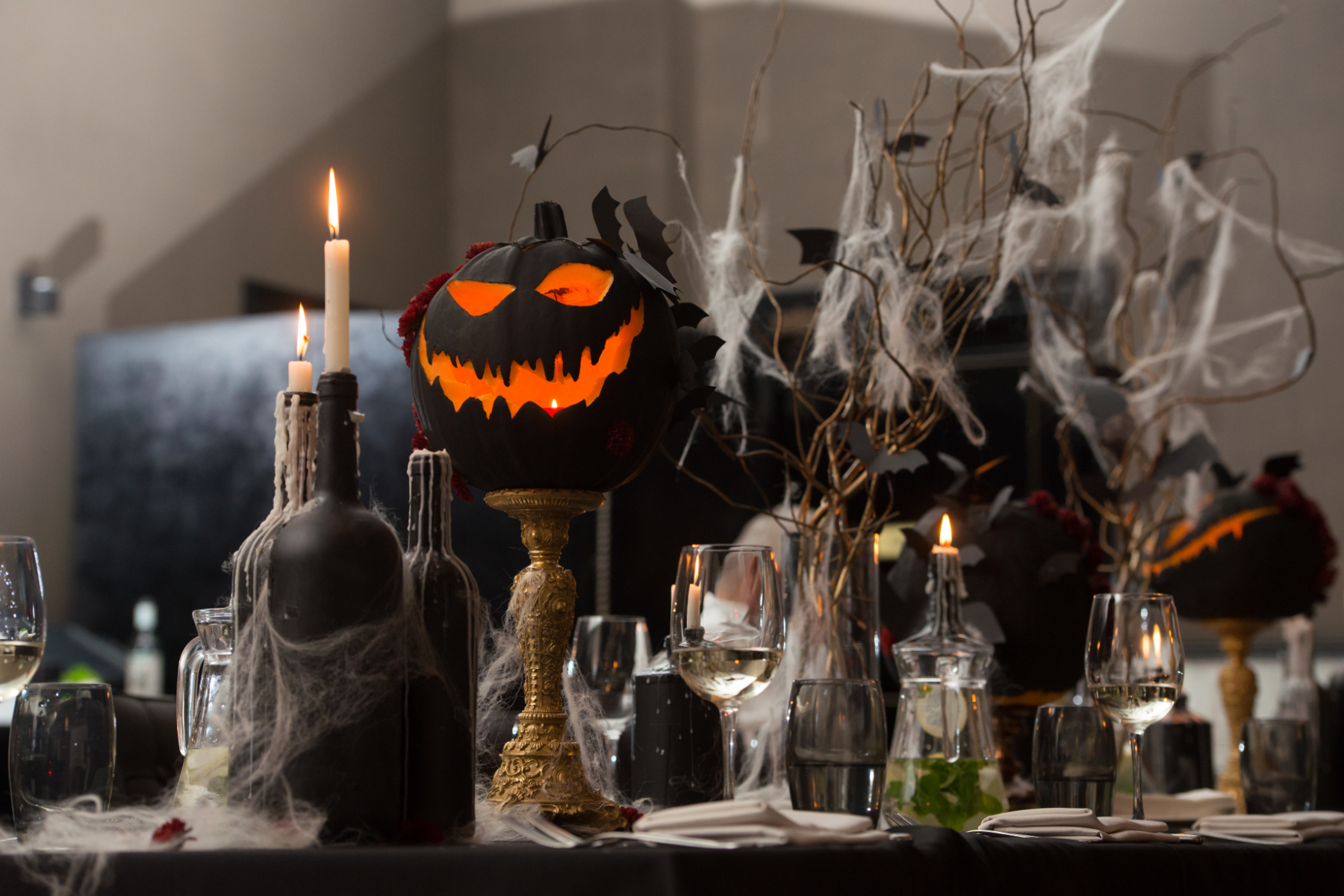 Discover 21 easy Halloween decor ideas for your home, including simple, spooky and budget-friendly ways to decorate your mantel, kitchen, entryway and more.