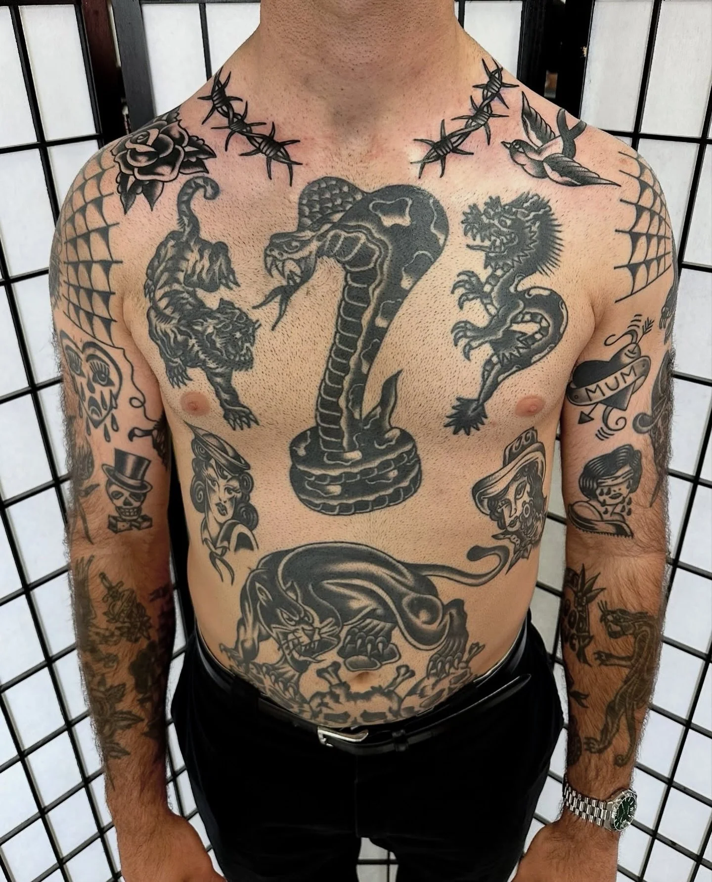 Work by @bellahuntertattoo 

.
.
.
.
#melbourne #tattoo #trad #traditional #boldwillhold #topclasstattooing #topclasstraditional #blackworkerssubmission #blacktoptattooing #blacktattoos #radtrad #radtattoo #traditionaltattoo #blackwork  #traditionala