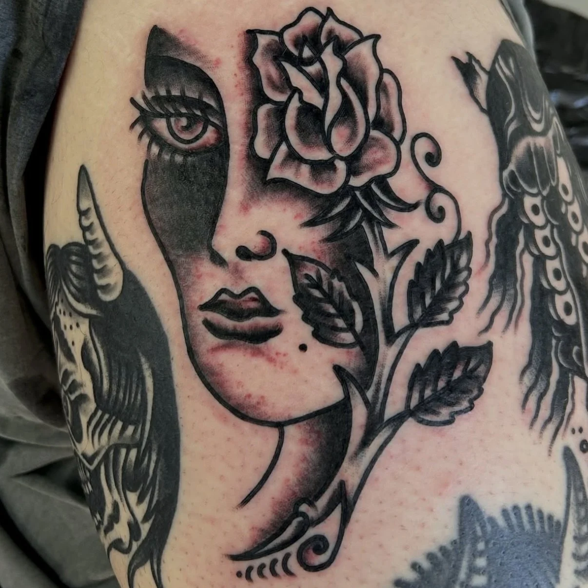 Work by @micky_macleod 

.
.
.
.
#melbourne #tattoo #traditionaltattoo #blackwork  #tattoos