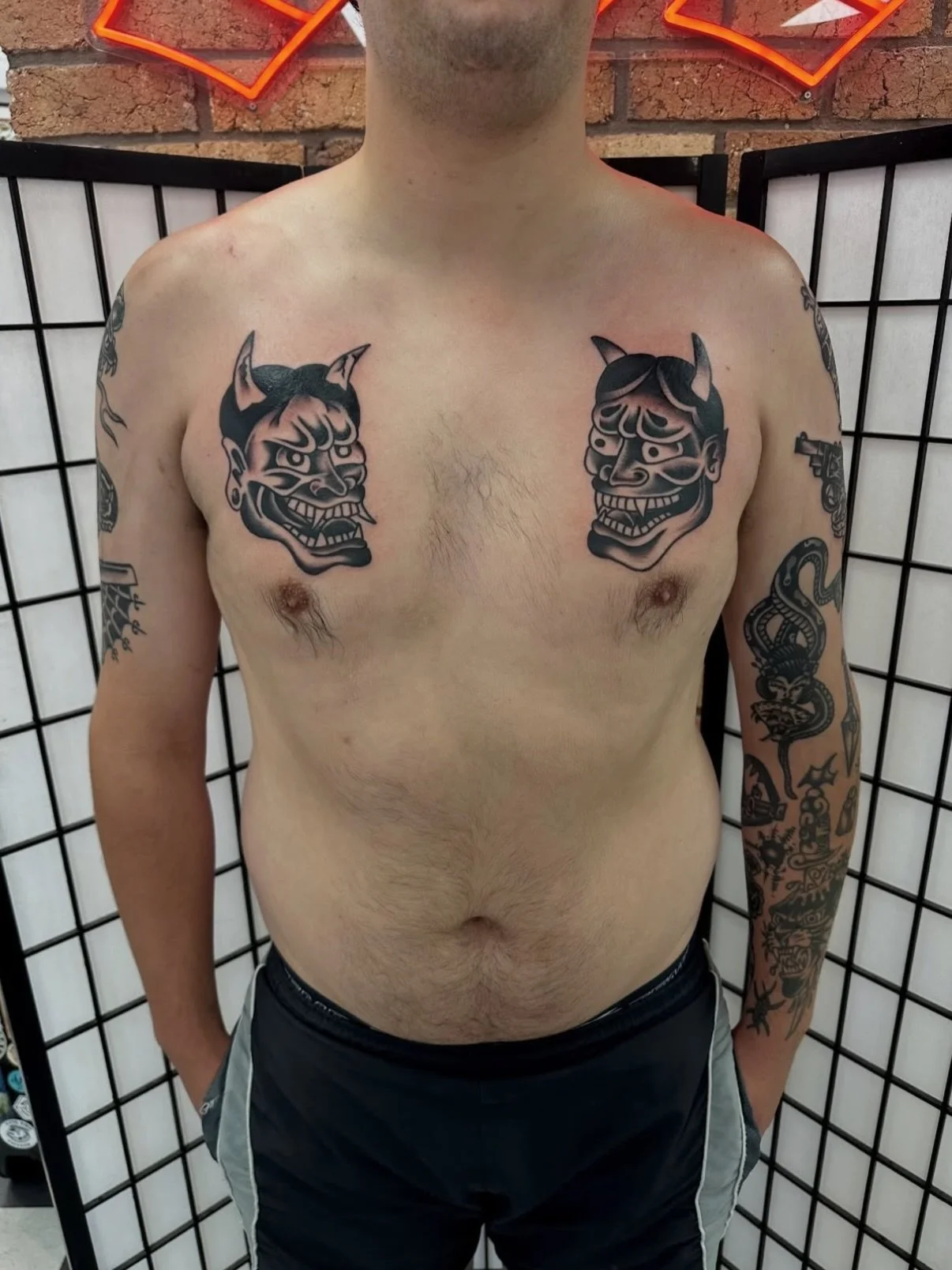 Work by @bellahuntertattoo 

.
.
.
.
#melbourne #tattoo #traditionaltattoo #blackwork  #tattoos