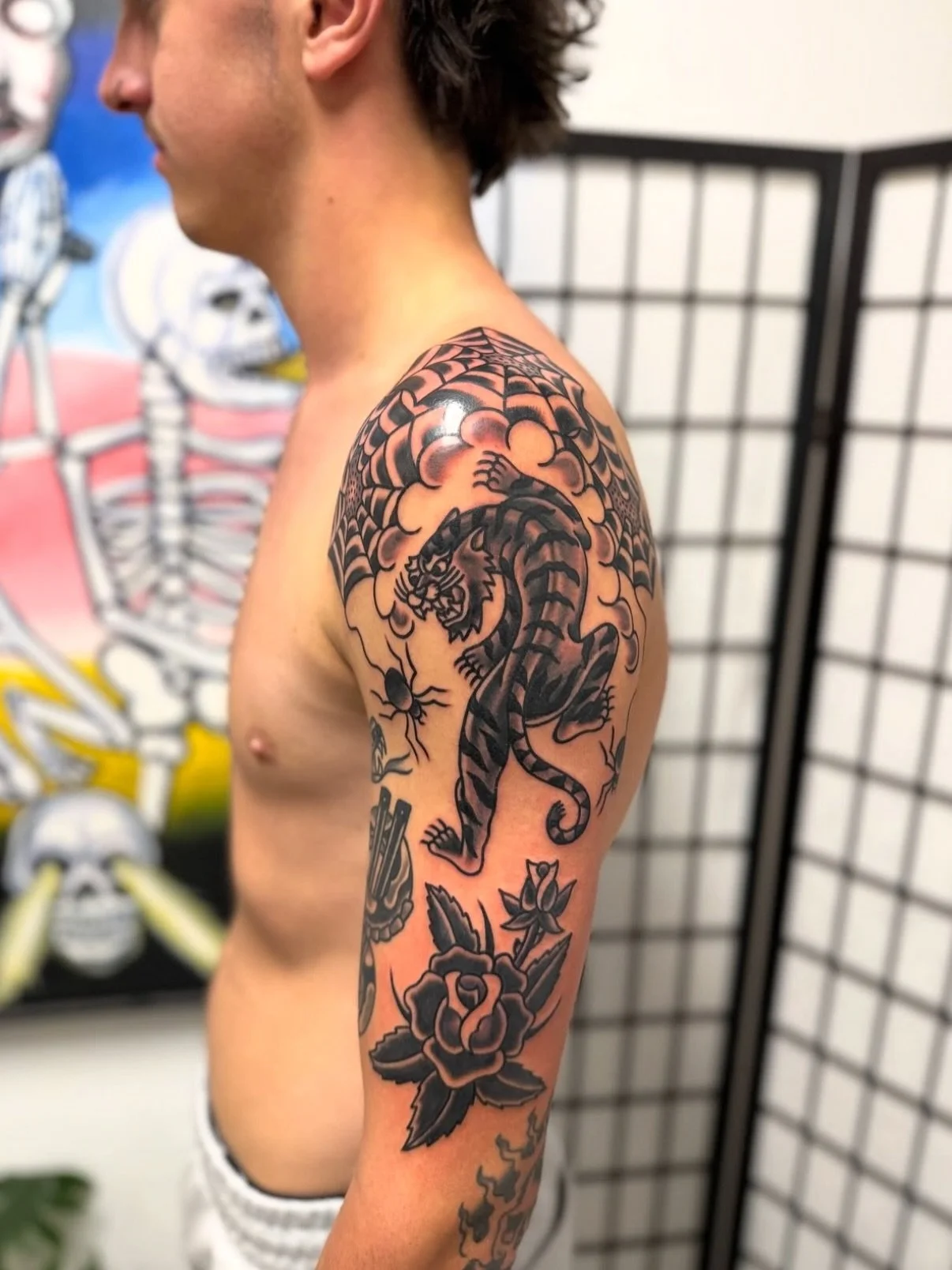 Work by @henrydietzetattoo 

.
.
.
.
#melbourne #tattoo #traditionaltattoo #blackwork  #tattoos