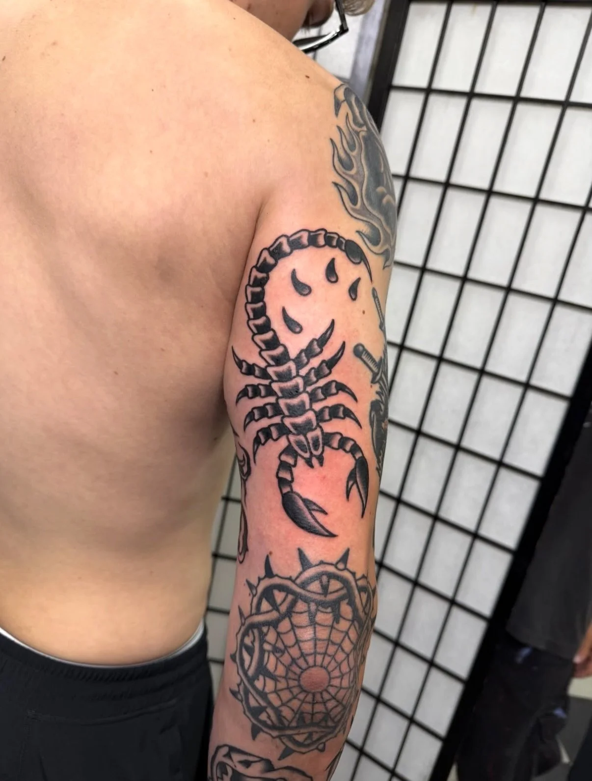 Work by @henrydietzetattoo 

.
.
.
.
#melbourne #tattoo #traditionaltattoo #blackwork  #tattoos