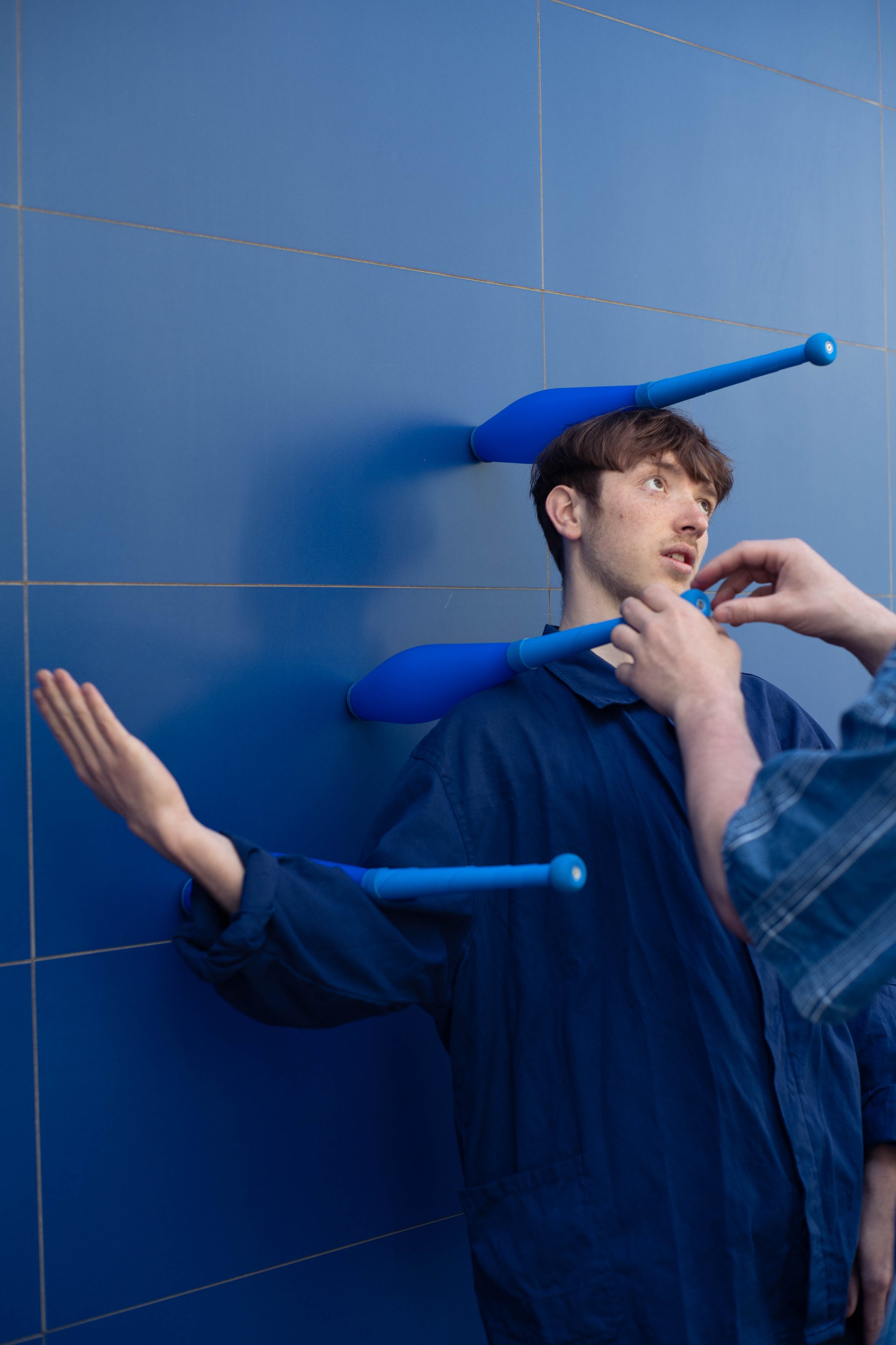 Behind_the_scenes_Batist_Blue-2.jpg