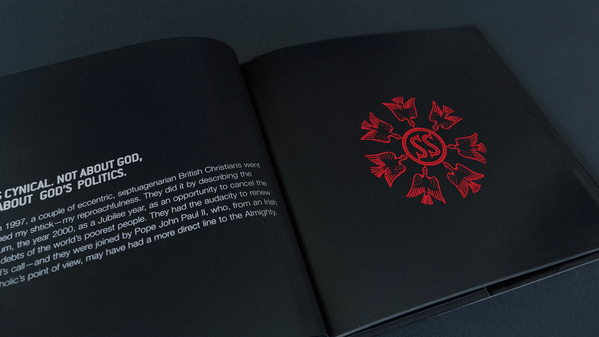 U2-Bono-On-The-Move-Book-Design-2.jpg