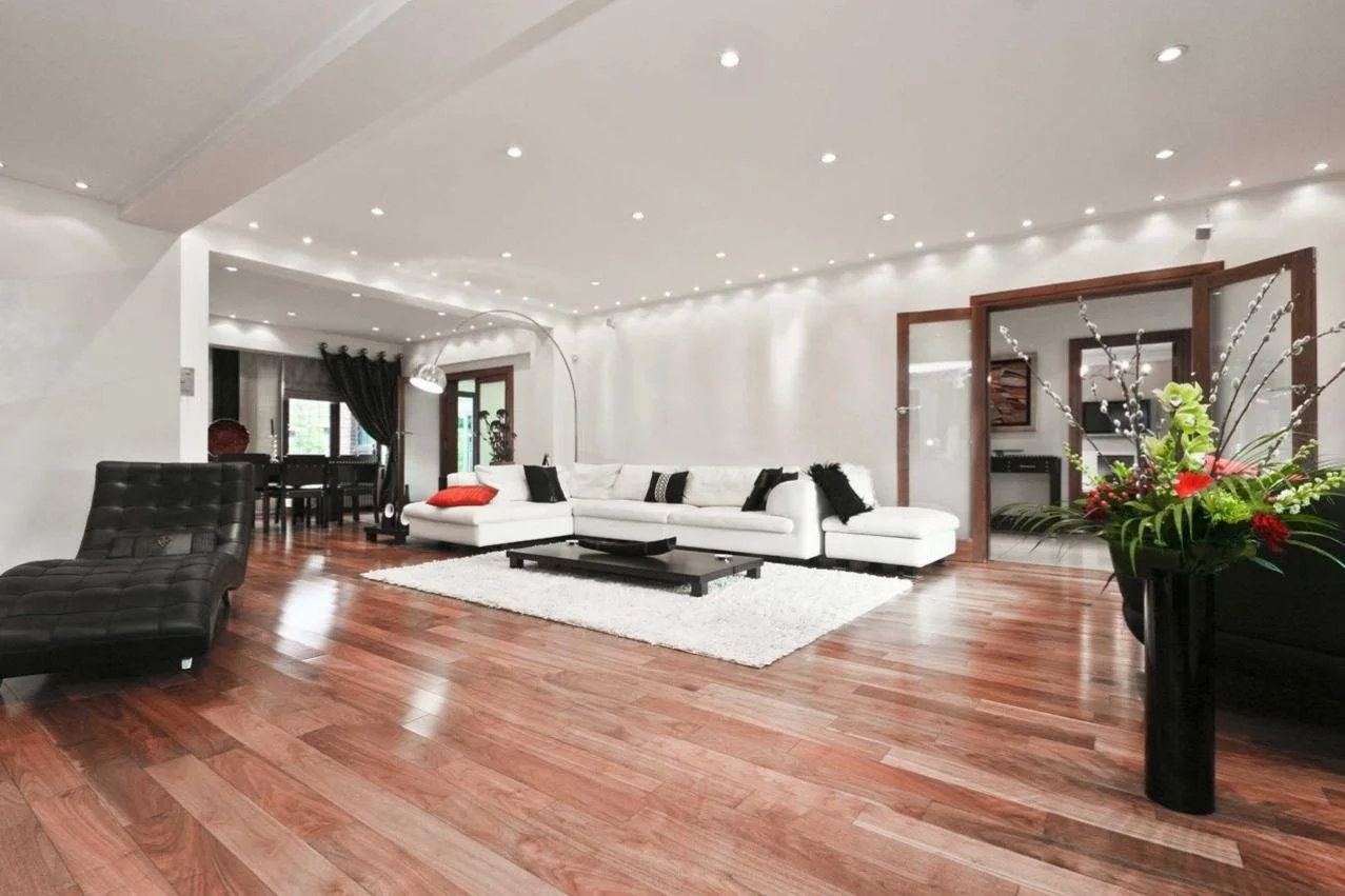 Lounge 2.jpg