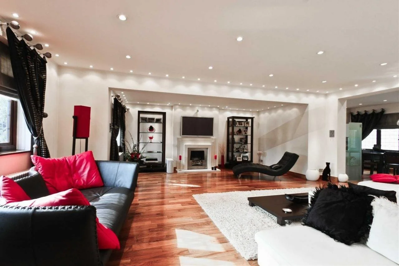 Lounge.jpg
