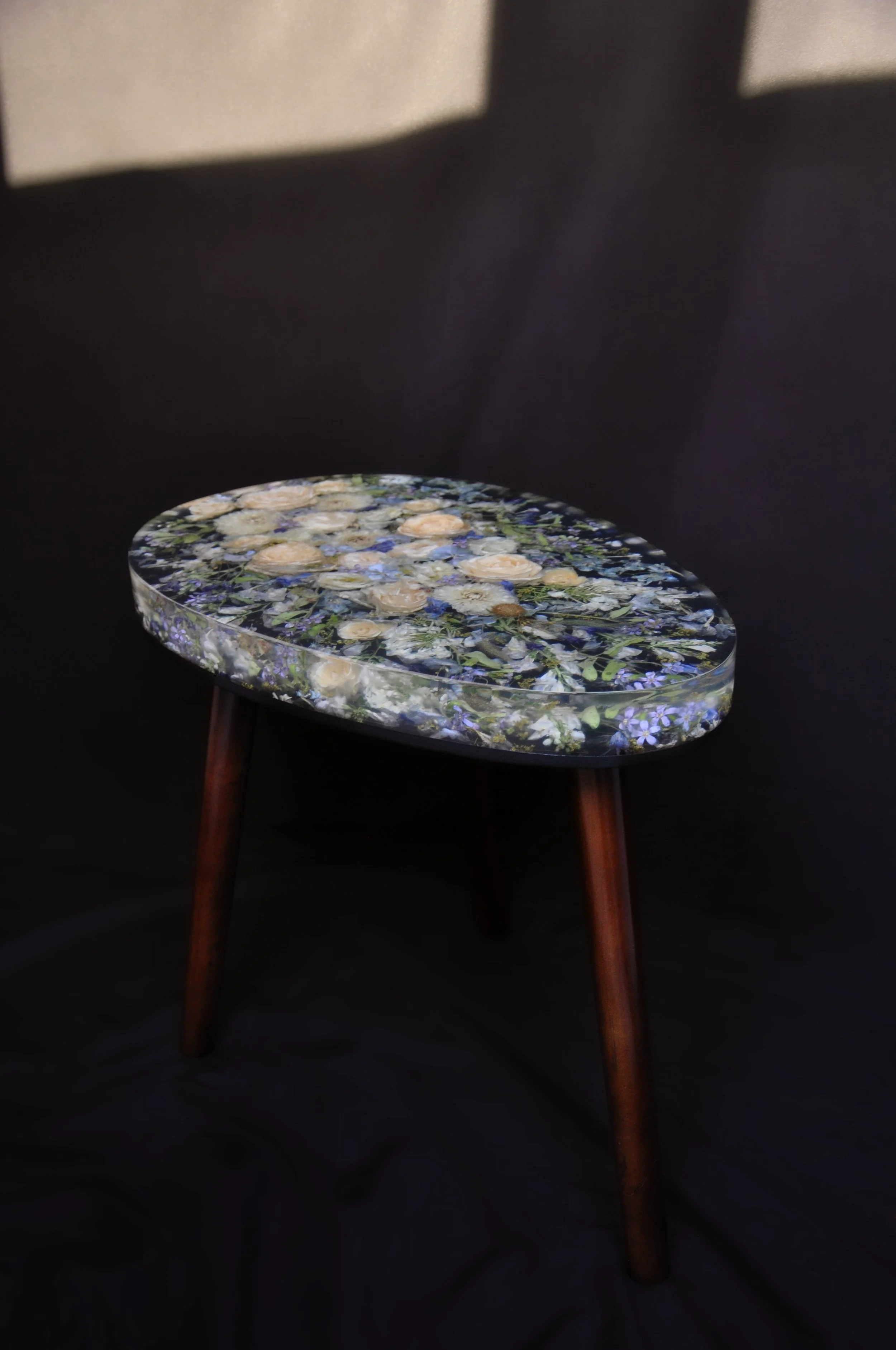 Lucy Did This | Floral preservation, Illustration, Abstract Resin Art | Ovoid floral wedding resin table with walnut legs