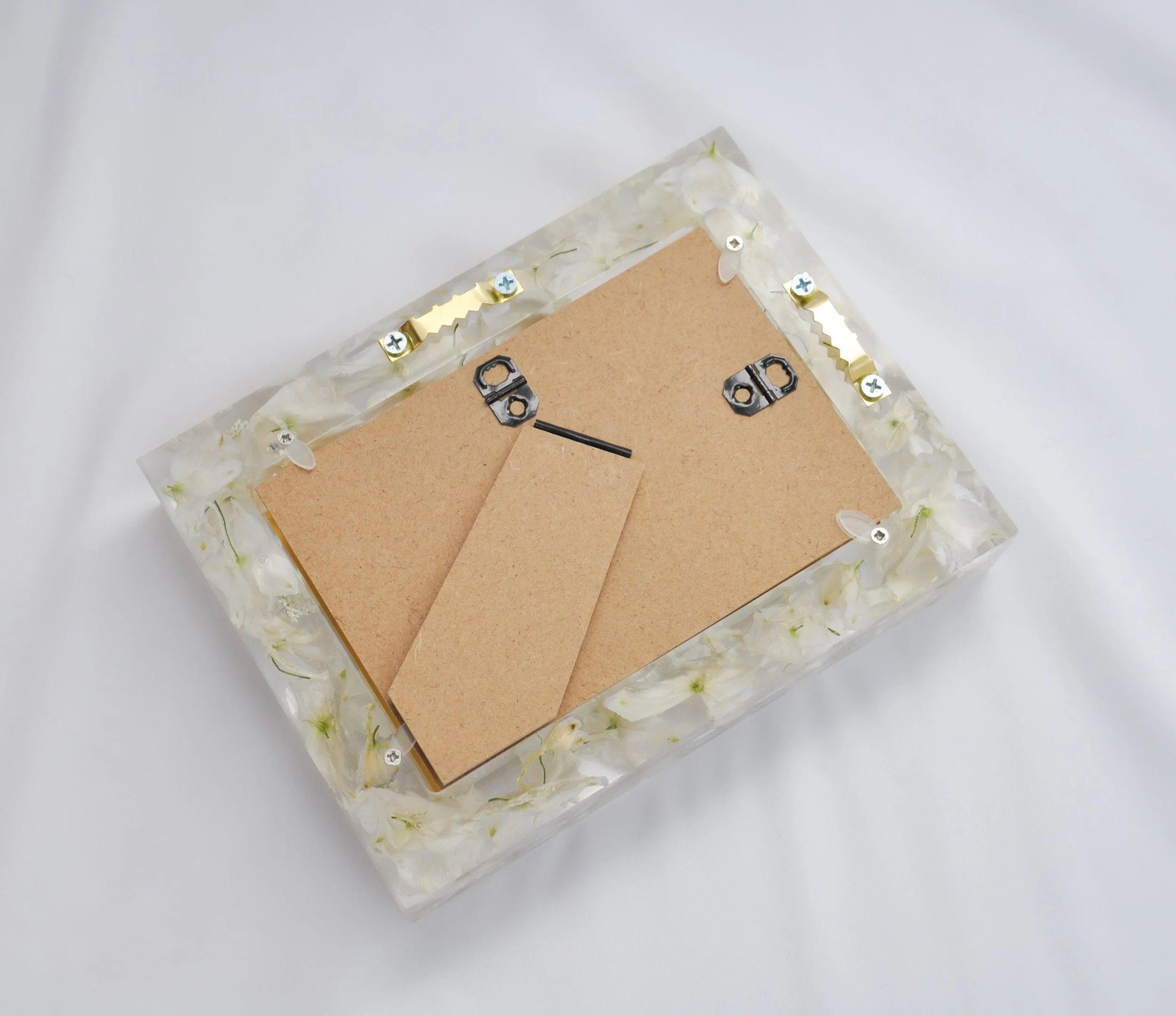 Lucy Did This | Bespoke Art, Hand Made by Lucy Sykes | Preserved wedding flower resin 4 x 6 inch photo frame back