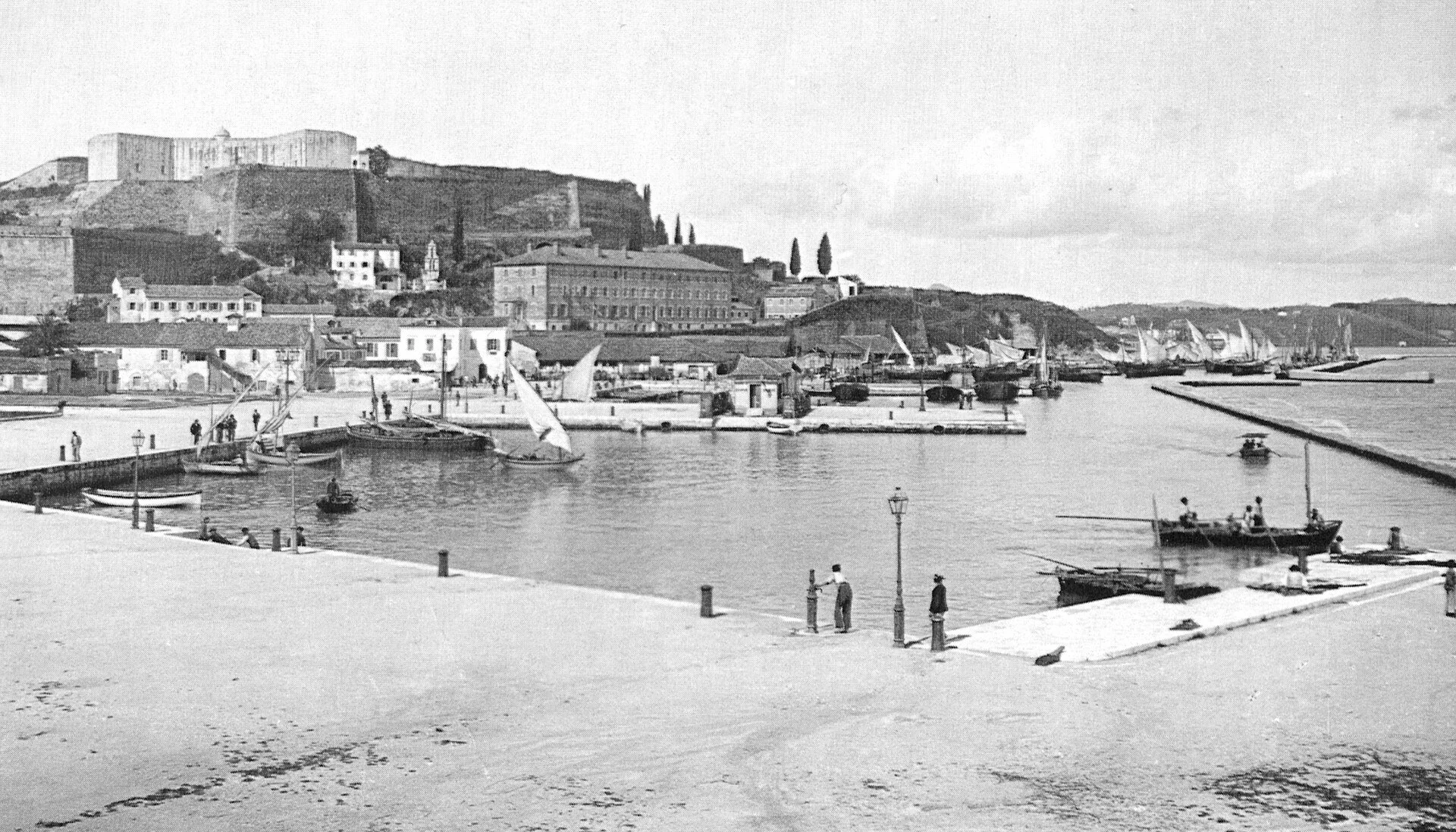 Corfu Harbour 1890_ Wikimedia commons
