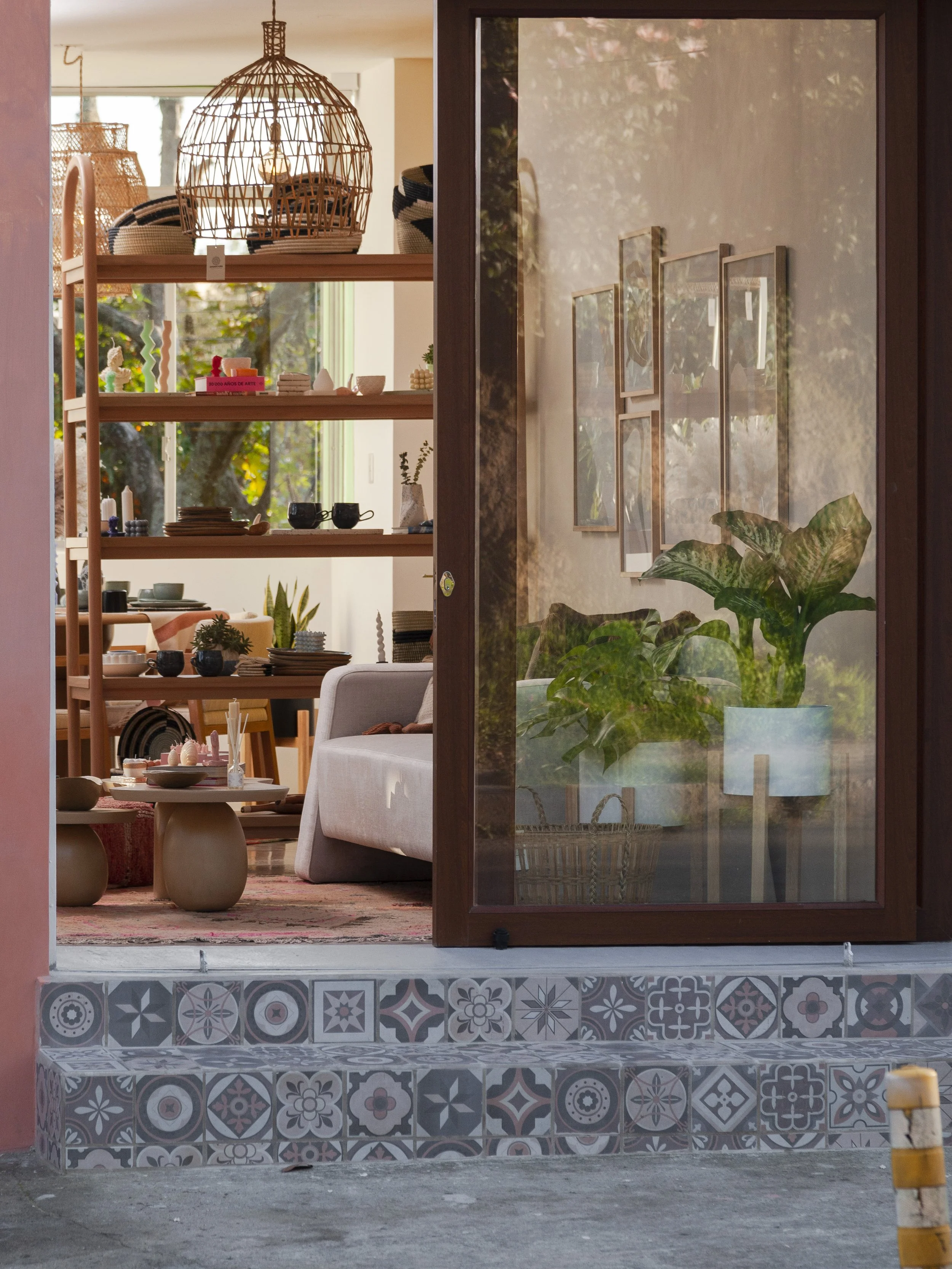 Aborigen Concept Store Temp Aura