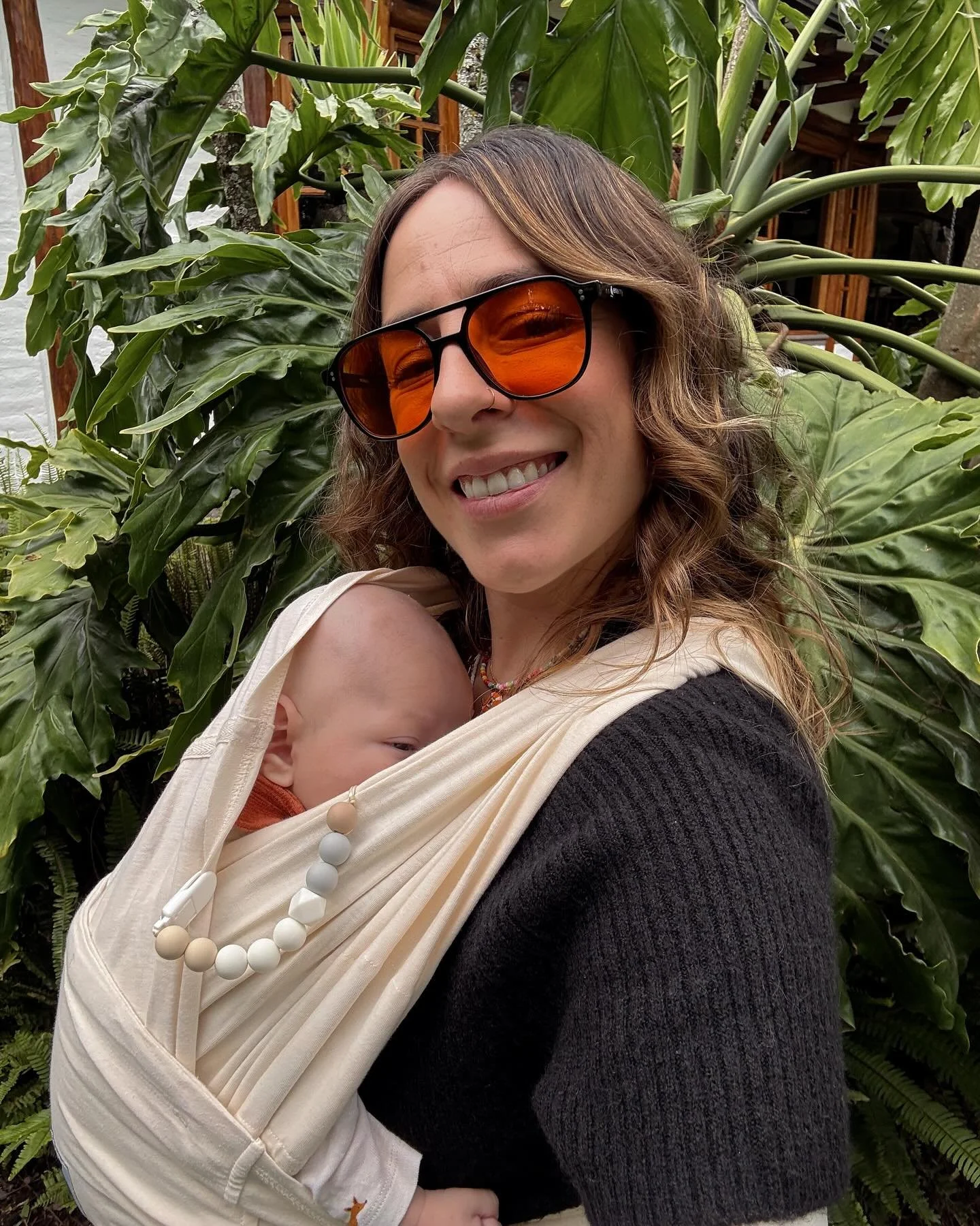 Traer un ser humano al mundo no es cualquier cosa 🐣

Desaparec&iacute; un tiempo de redes. Estuve atravesando el profundo proceso del postparto. Fueron meses de reconectar y de sostener la vida en su forma m&aacute;s pura. Tiempos de mucha transform