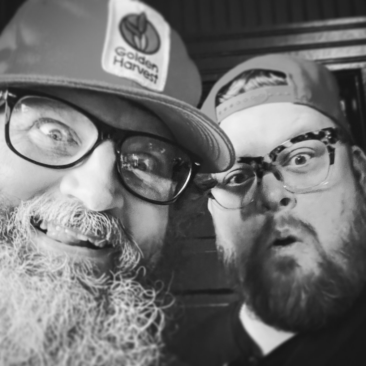 Anytime I get to spend with my great bud @draplin I cherish. Thank you for being such an inspiration in my life all these years. My man! 
🎸⚡️💥🔥🎤🛹🤘🏽🤌🏼🦷👑🍊⚾️🥁
Thank you @cropcons and the CROP FAM
