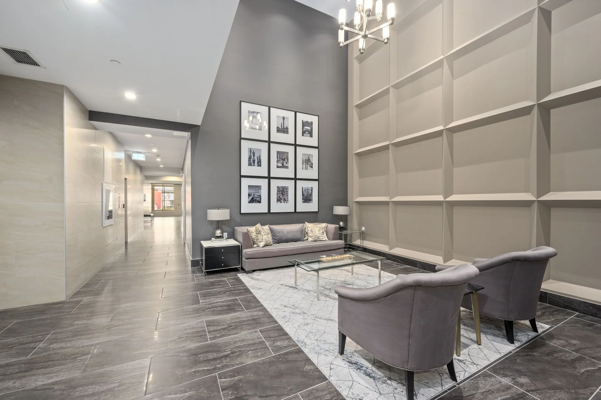 03-Renaissance II Condo Building-330 Ridout St N-London ON-Kim Boyer-Your Butler Realty-Lobby2-DSC_0778.jpg