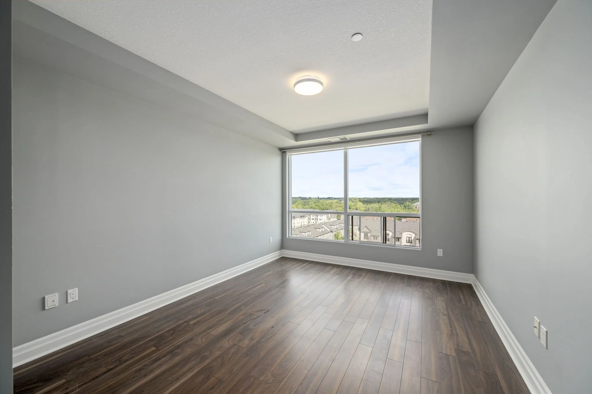 19--701-260 Villagewalk Blvd-London ON--Kim Boyer-Your Butler Realty--DSC_5911.jpg