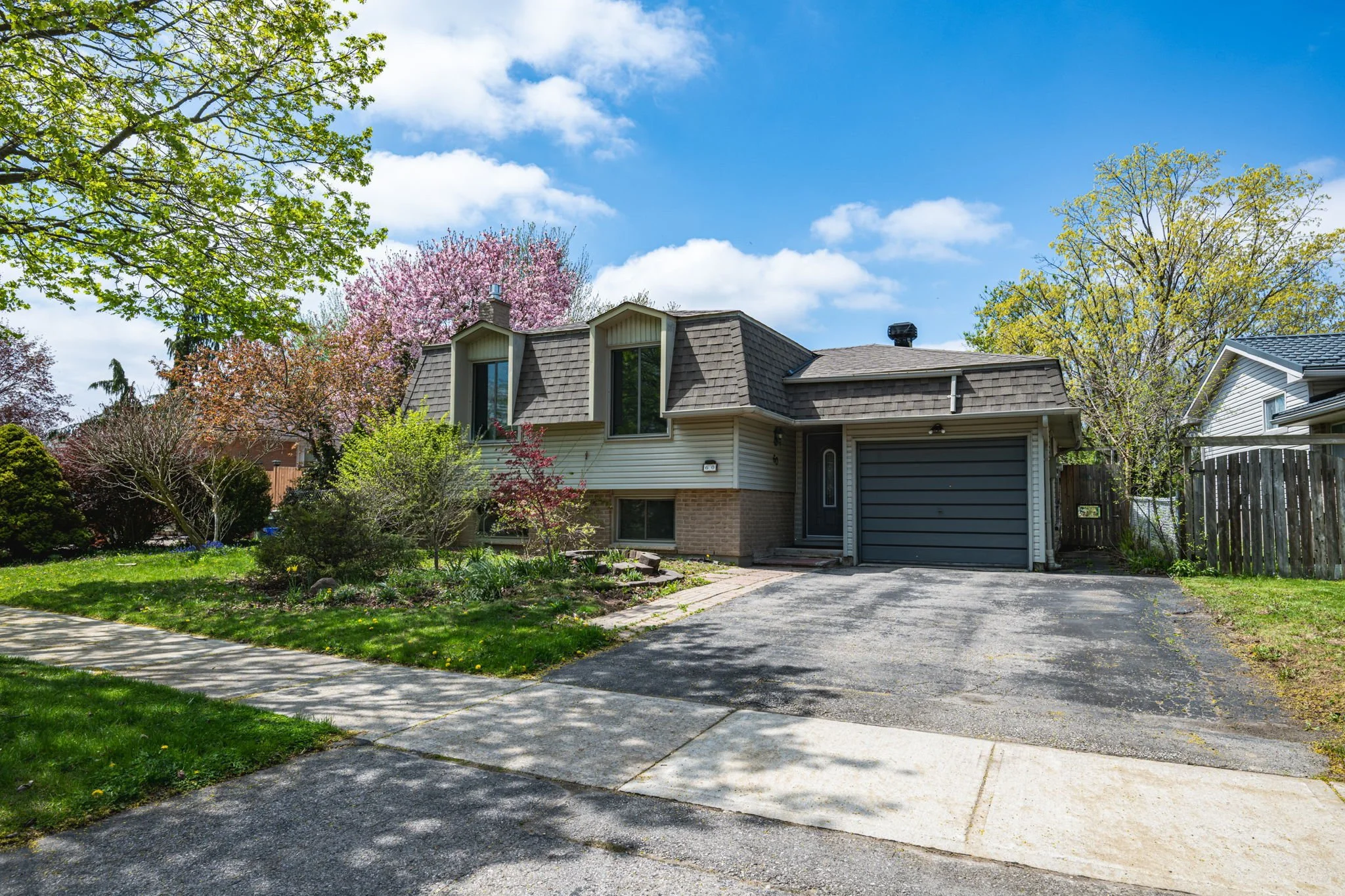 01-60 Brunswick Ave-London ON-Kim Boyer-Real Estate Agent-Your Butler Realty-ARC_7831-BB.jpg