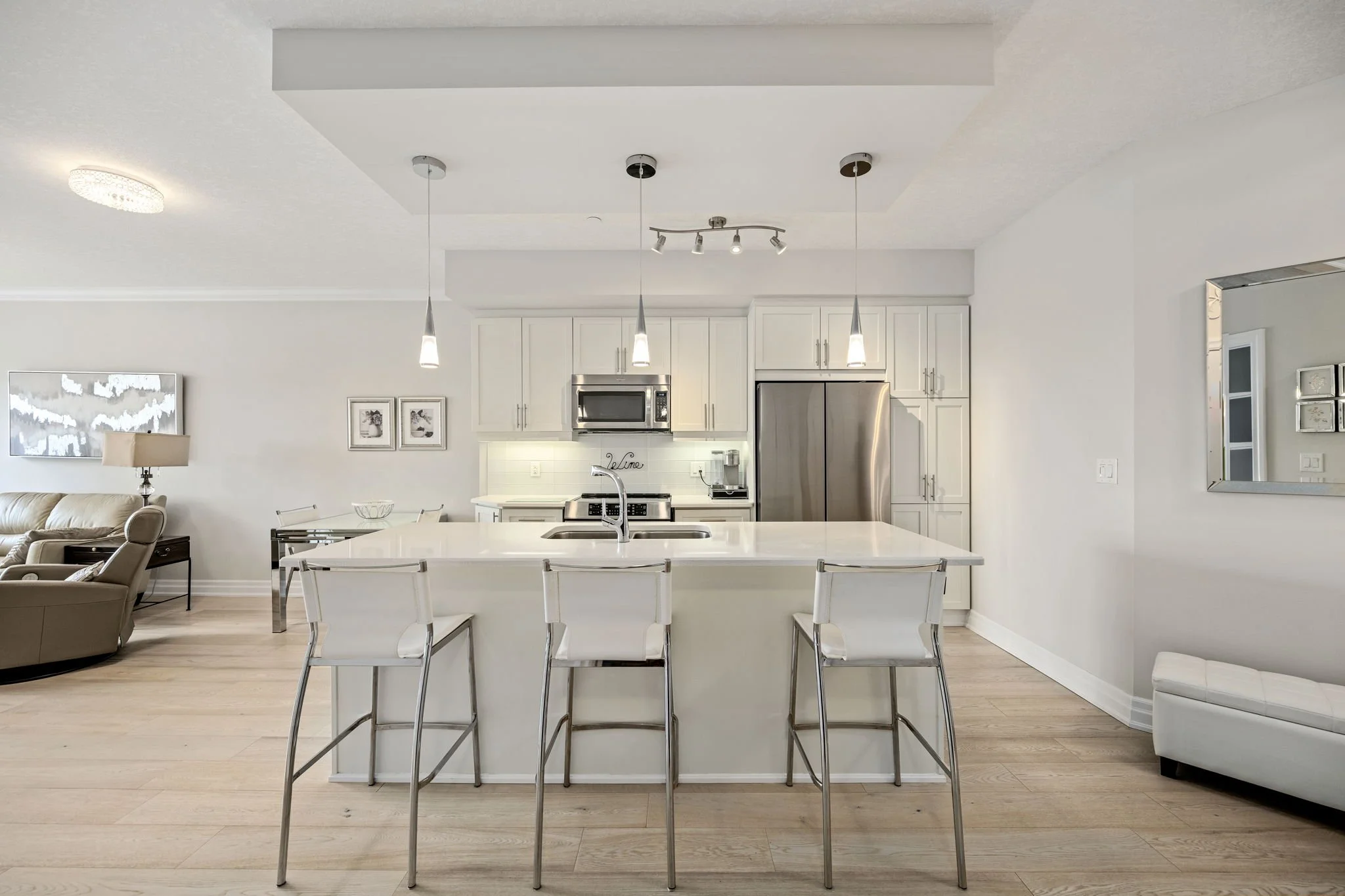 06-1304-240 Villagewalk Blvd-Kim Boyer-Your Butler Realty-DSC_6744.jpg