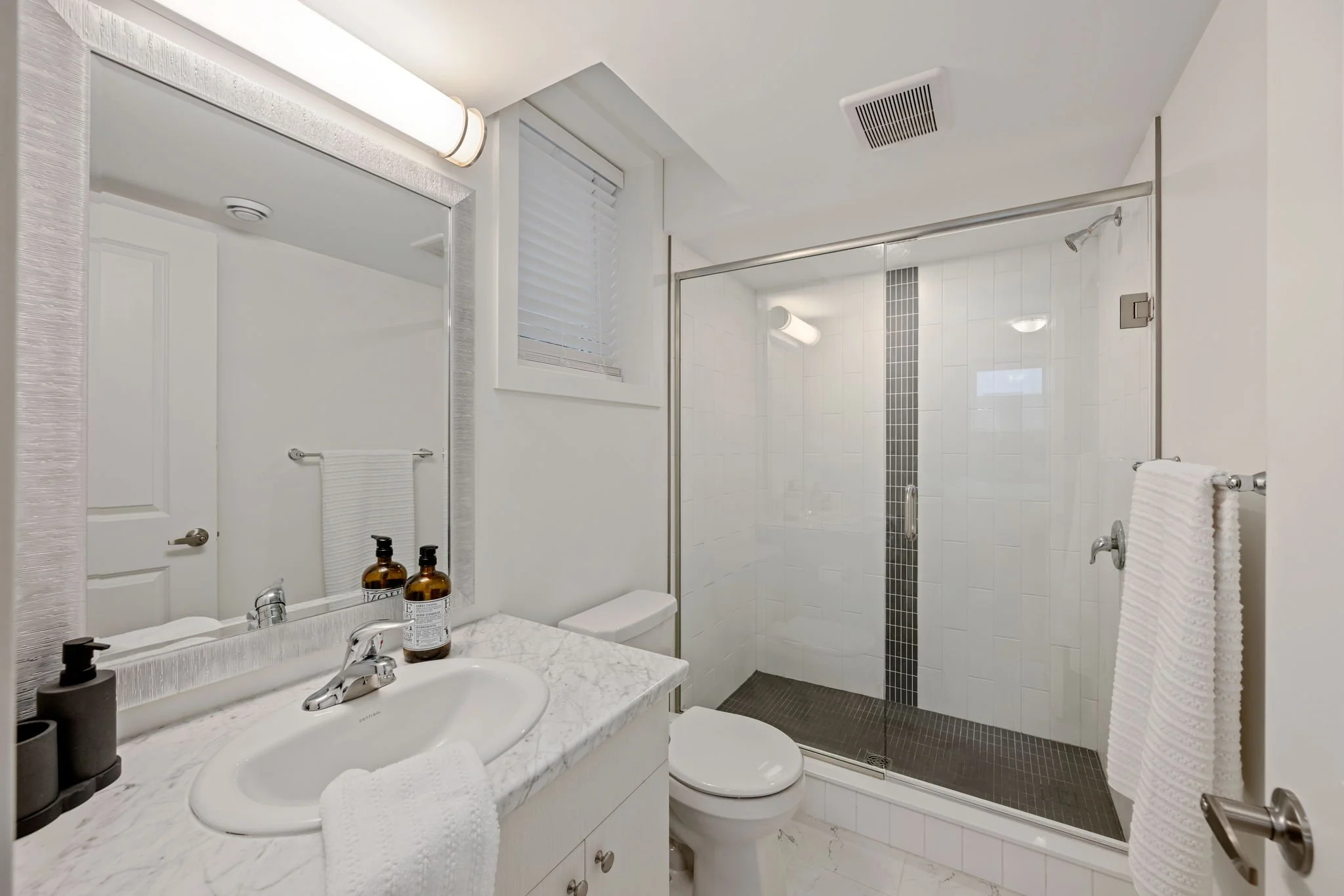 19-25-234 Edgevalley Rd-London ON-Kim Boyer-Your Butler Realty-DSC_1792.jpg