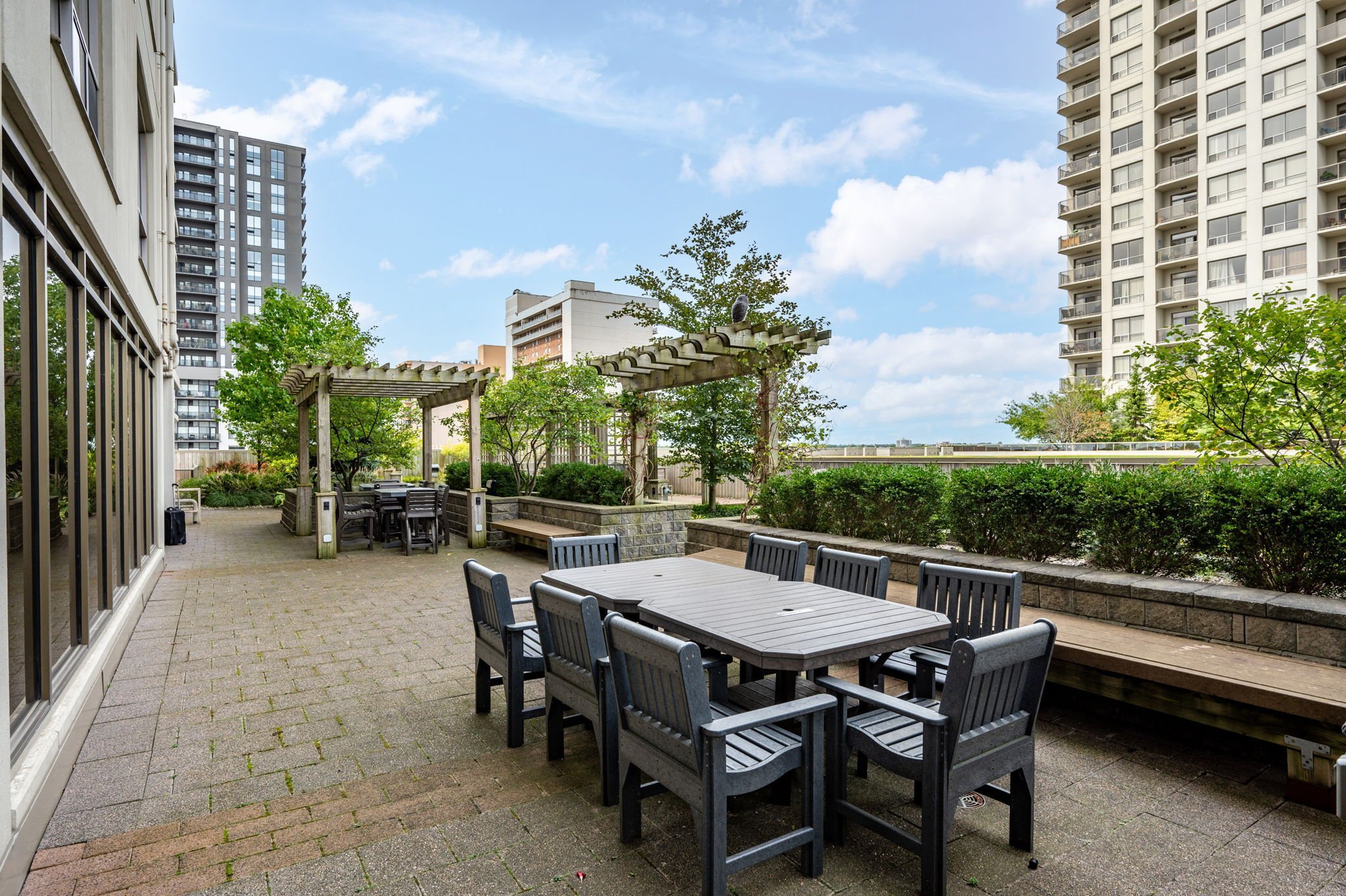 46-Renaissance II Condo Building-330 Ridout St N-London ON-Kim Boyer-Your Butler Realty-Terrace-DSC_0730.jpg