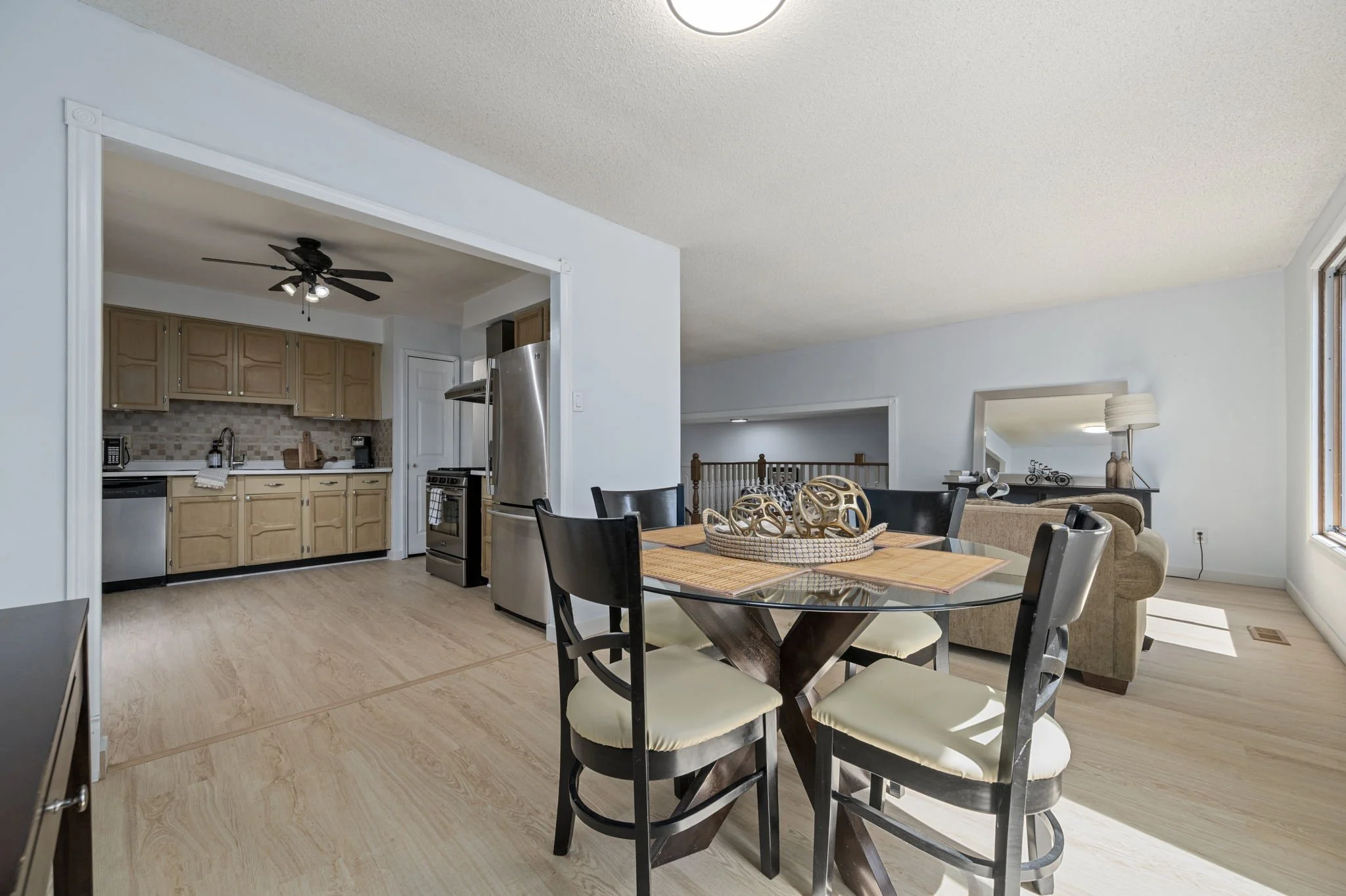 04-60 Brunswick Ave-London ON-Kim Boyer-Real Estate Agent-Your Butler Realty-DSC_9098.jpg