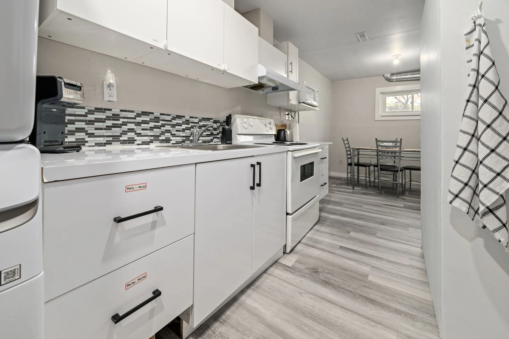 23-60 Brunswick Ave-London ON-Kim Boyer-Your Butler Realty-DSC_9175.jpg