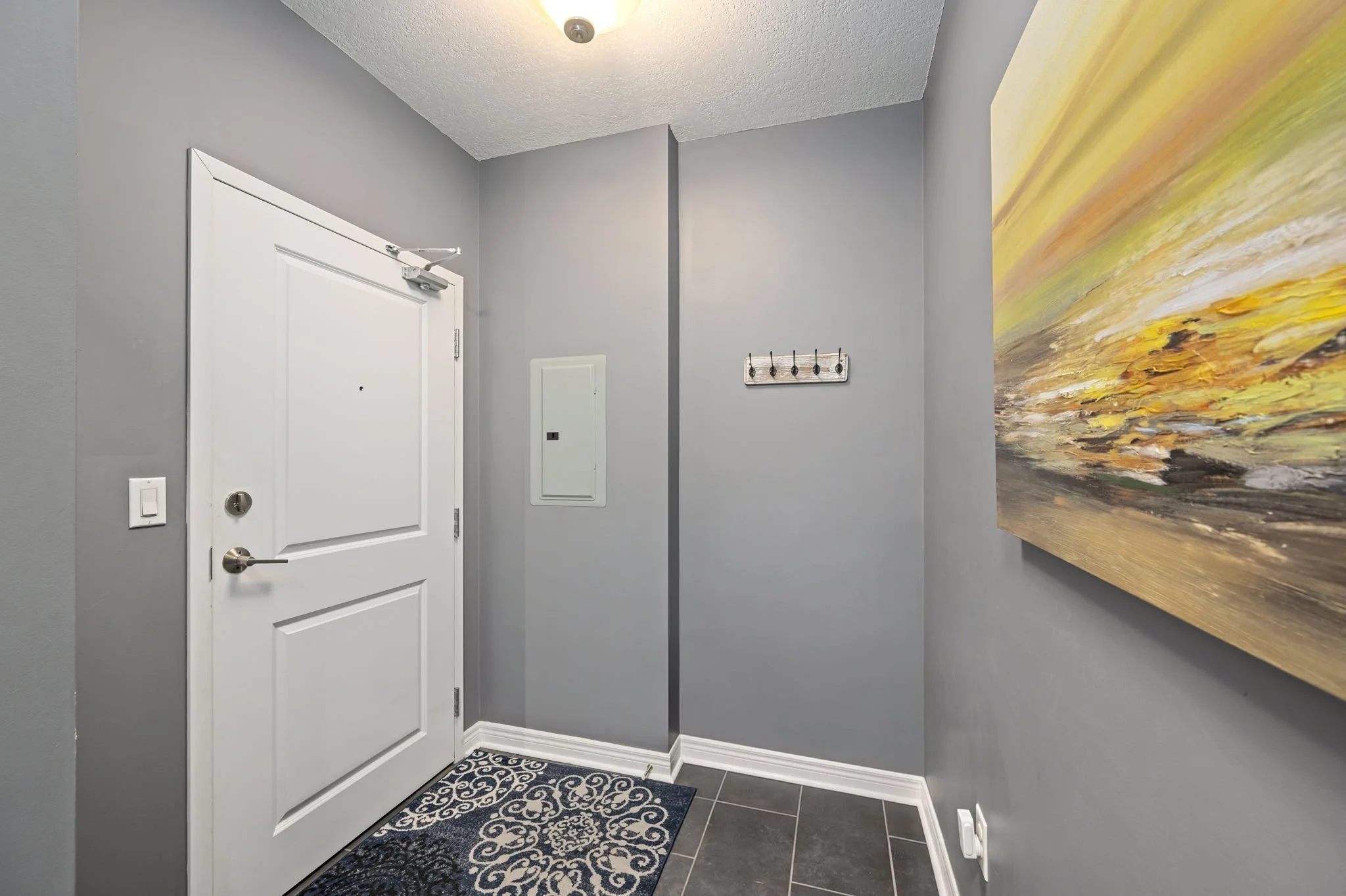21-Renaissance II-330 Ridout St N-London ON-Kim Boyer-Your Butler Realty-DSC_0175-BB.jpg