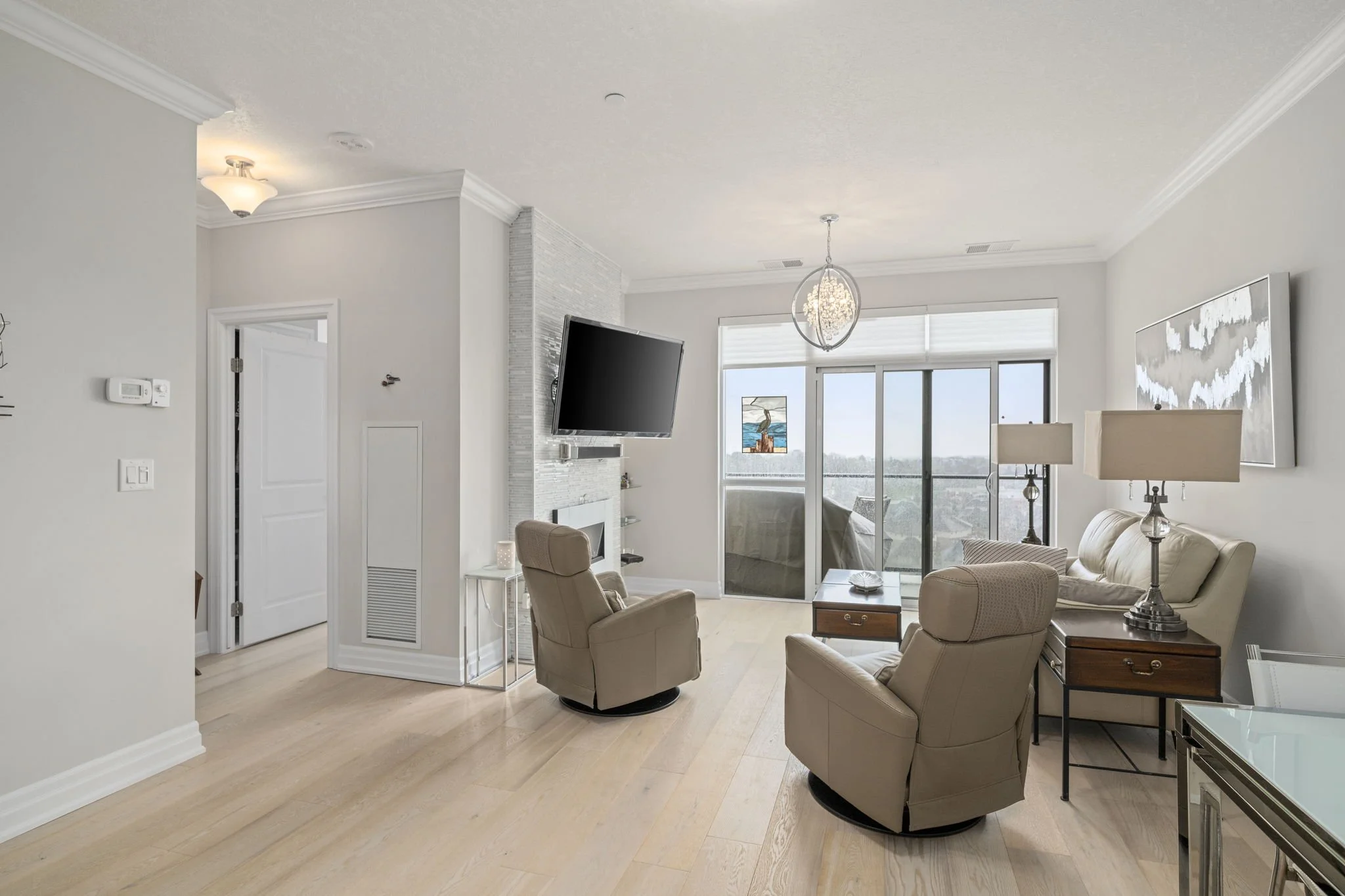 09-1304-240 Villagewalk Blvd-Kim Boyer-Your Butler Realty-DSC_6752.jpg