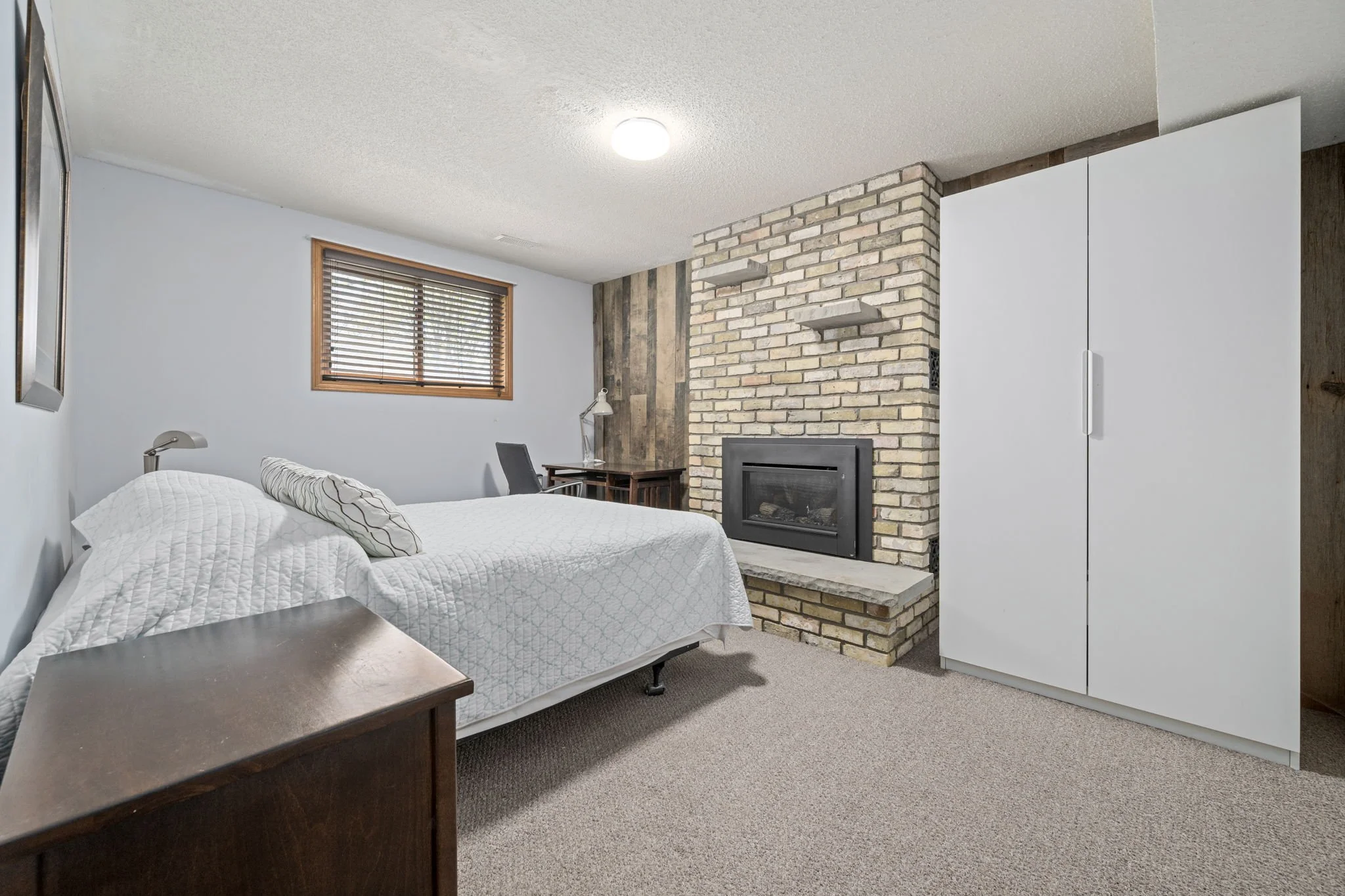 19-60 Brunswick Ave-London ON-Kim Boyer-Your Butler Realty-DSC_9151.jpg