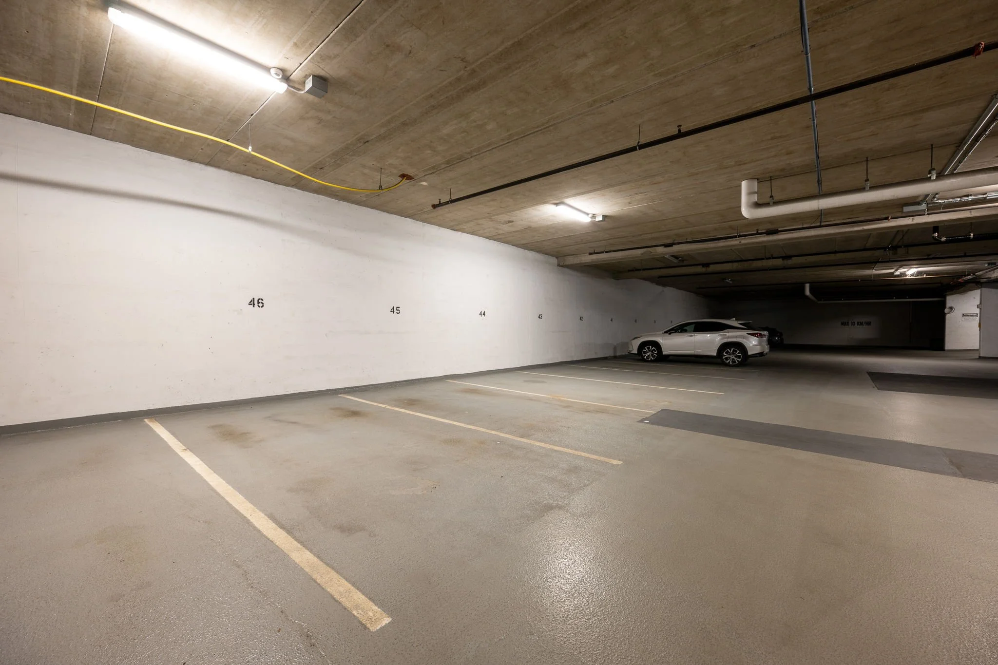 23-Renaissance II-330 Ridout St N-London ON-Kim Boyer-Your Butler Realty-DSC_0235.jpg