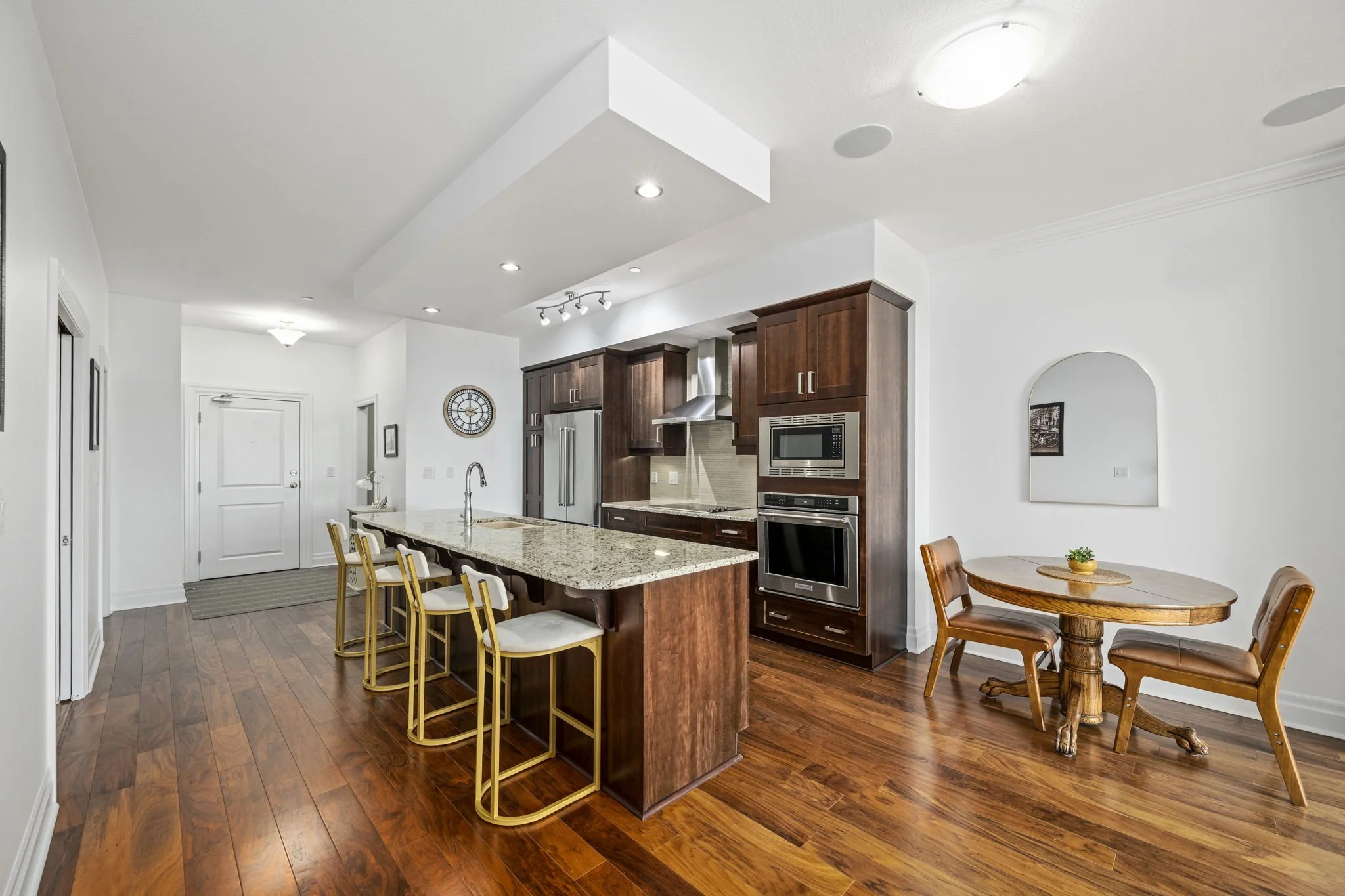 05-1303-240 Villagewalk Blvd-Kim Boyer-Your Butler Realty-DSC_0621.jpg