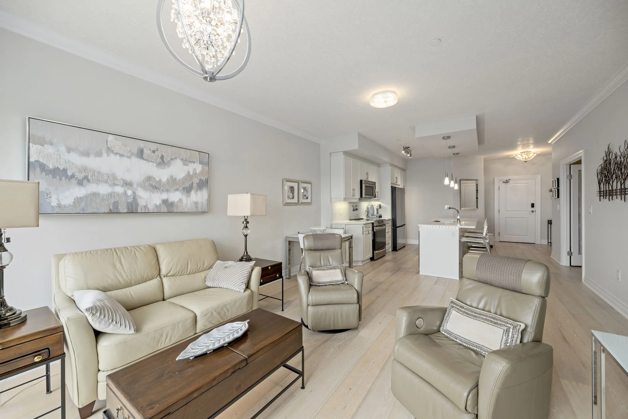 07-1304-240 Villagewalk Blvd-Kim Boyer-Your Butler Realty-DSC_6763.jpg
