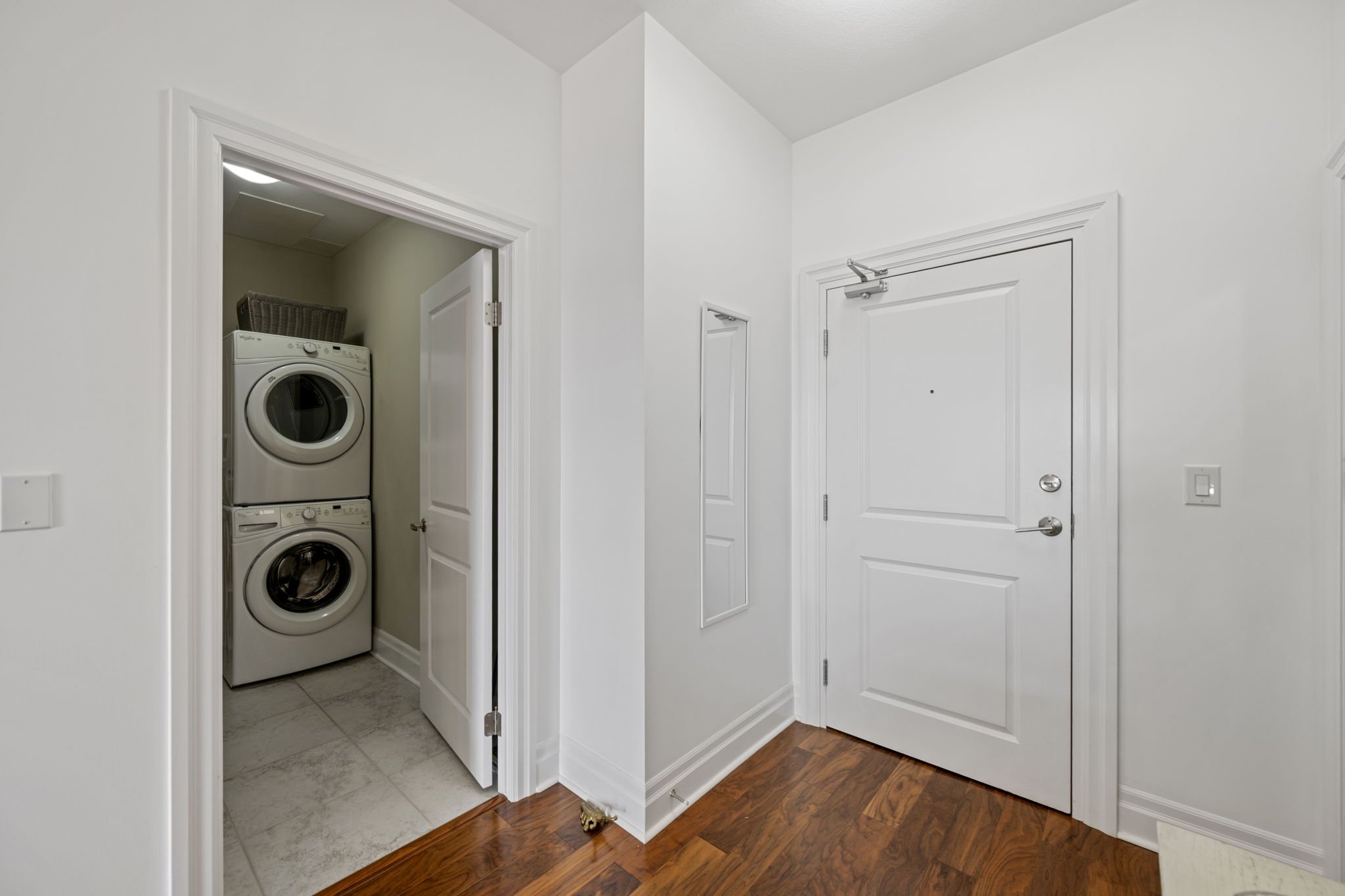 27--1303-240 Villagwalk Blvd-Kim Boyer-Your Butler Realty--DSC_3365.jpg
