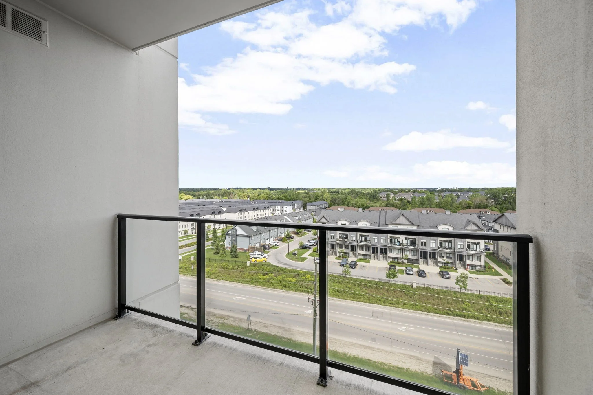 16--701-260 Villagewalk Blvd-London ON--Kim Boyer-Your Butler Realty--DSC_5938.jpg