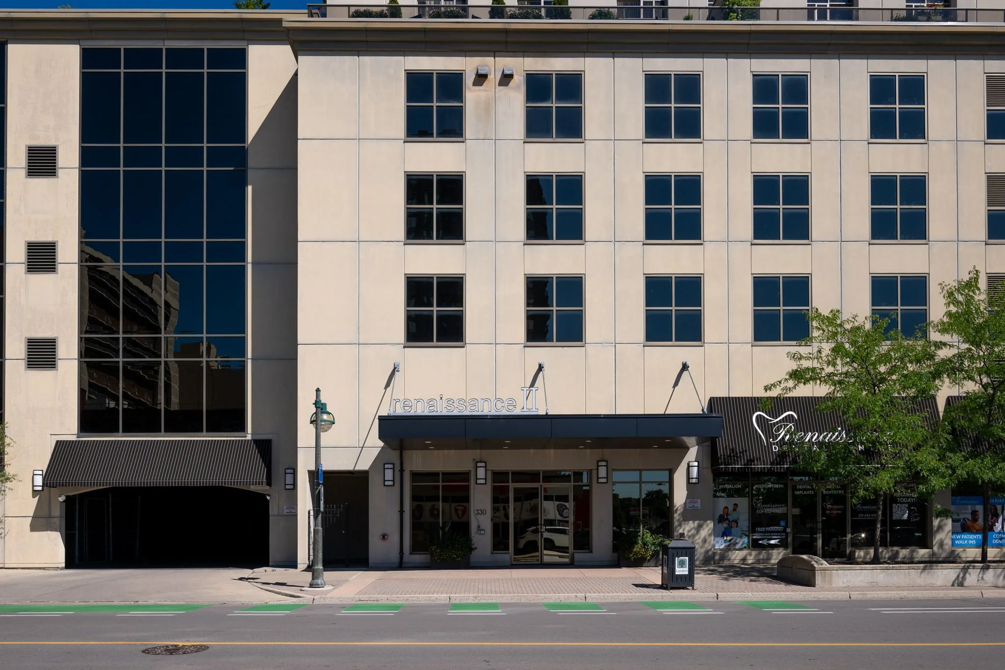 38-Renaissance II-330 Ridout St N-London ON-Kim Boyer-Your Butler Realty-DSC_0243.jpg