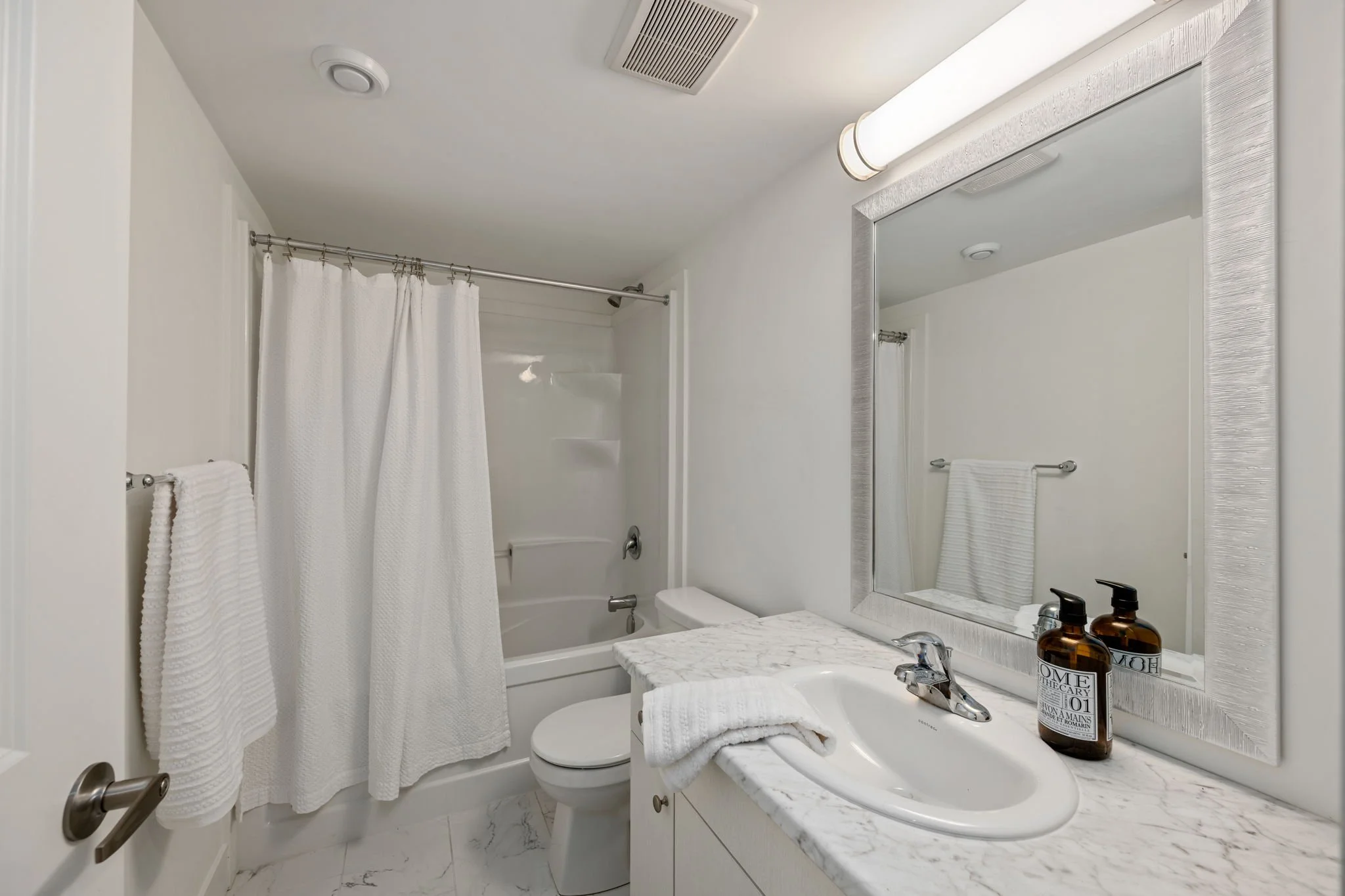 22-25-234 Edgevalley Rd-London ON-Kim Boyer-Your Butler Realty-DSC_1816.jpg