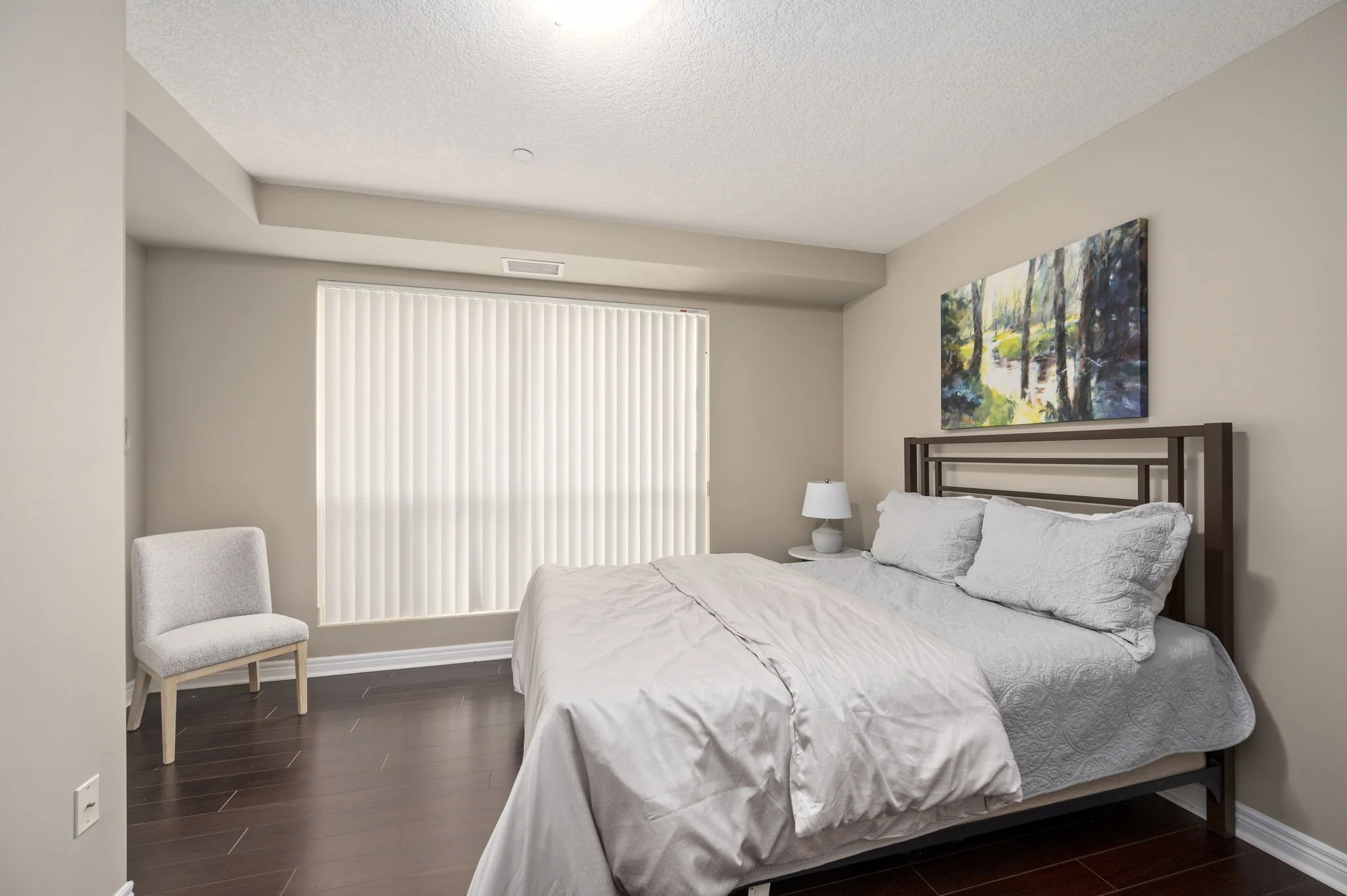 32-Renaissance II-330 Ridout St N-London ON-Kim Boyer-Your Butler Realty-Guest2-DSC_0746.jpg