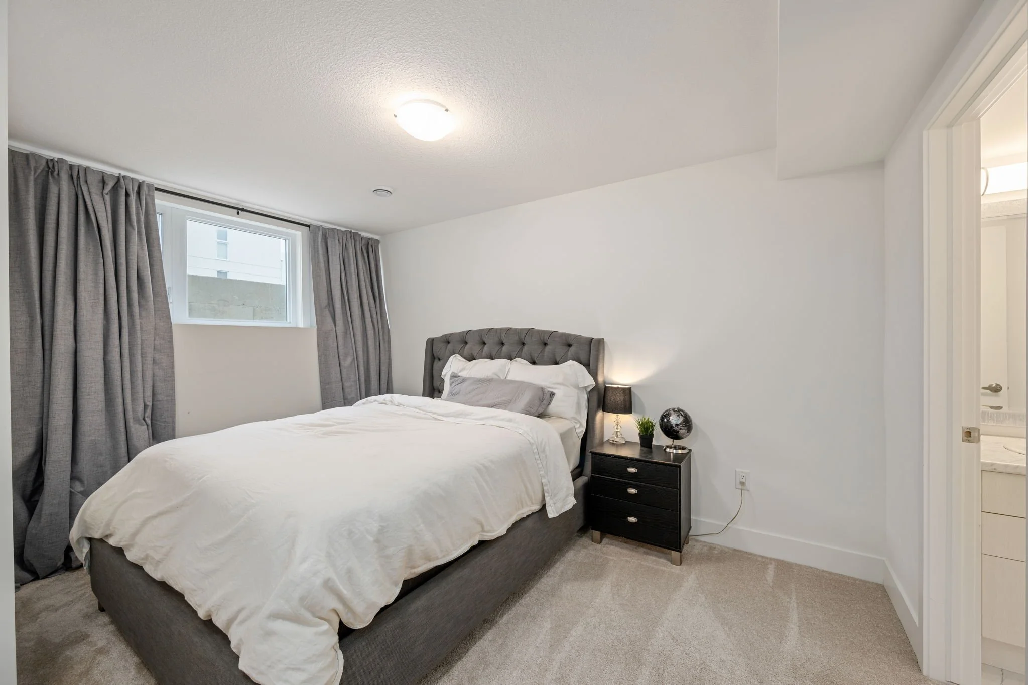 17-25-234 Edgevalley Rd-London ON-Kim Boyer-Your Butler Realty-DSC_1779.jpg