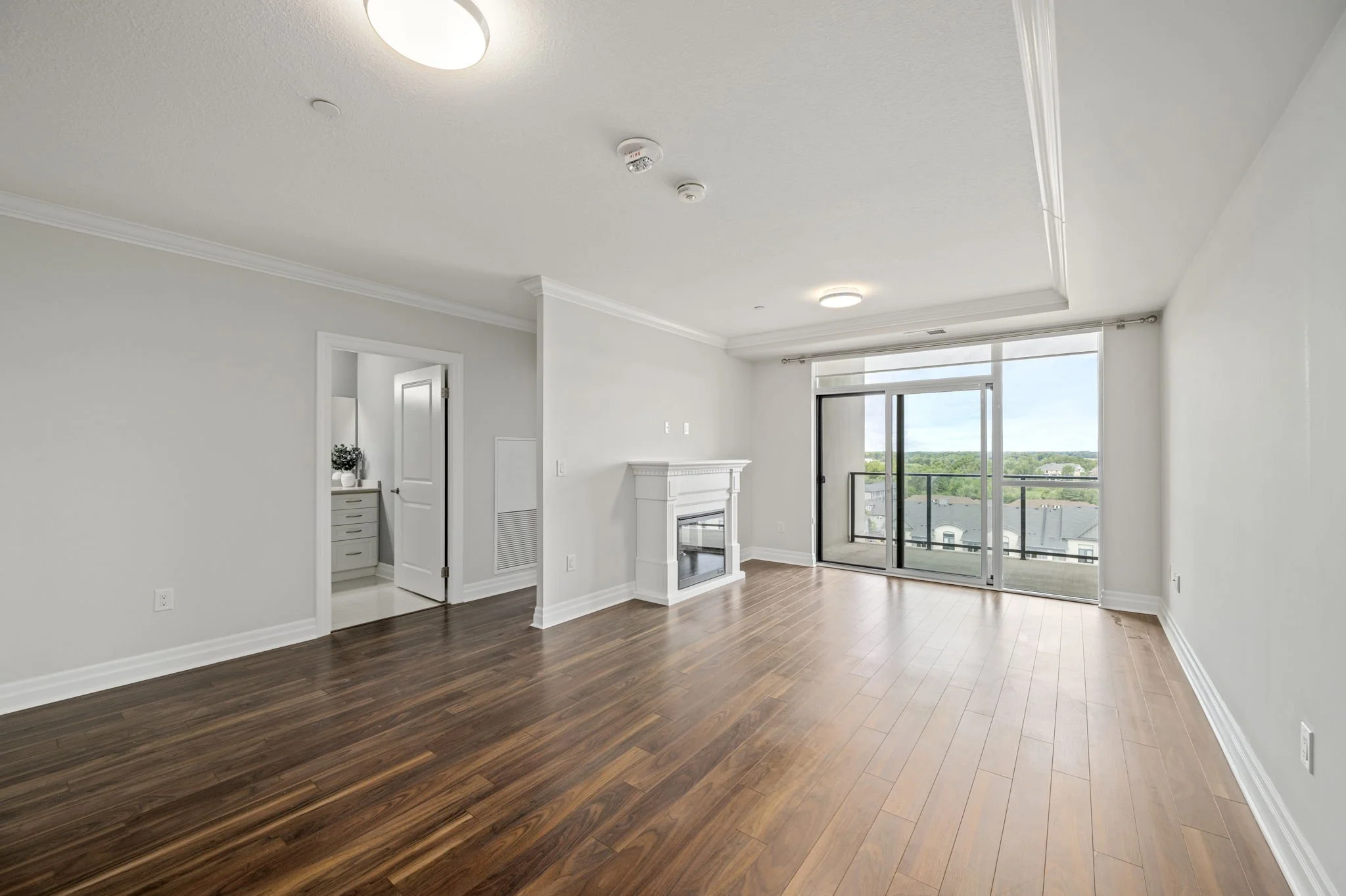 10--701-260 Villagewalk Blvd-London ON--Kim Boyer-Your Butler Realty--DSC_5946.jpg