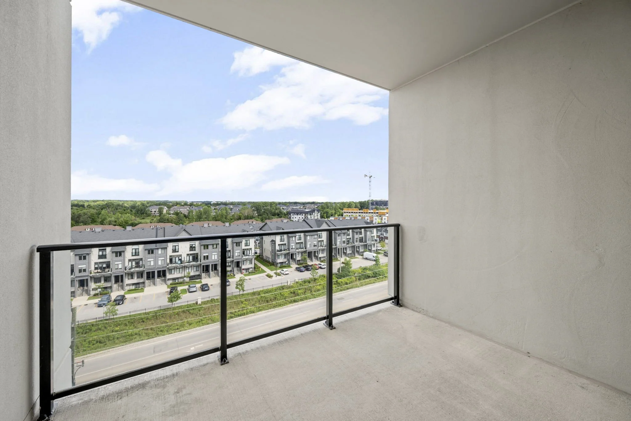 15--701-260 Villagewalk Blvd-London ON--Kim Boyer-Your Butler Realty--DSC_5935.jpg