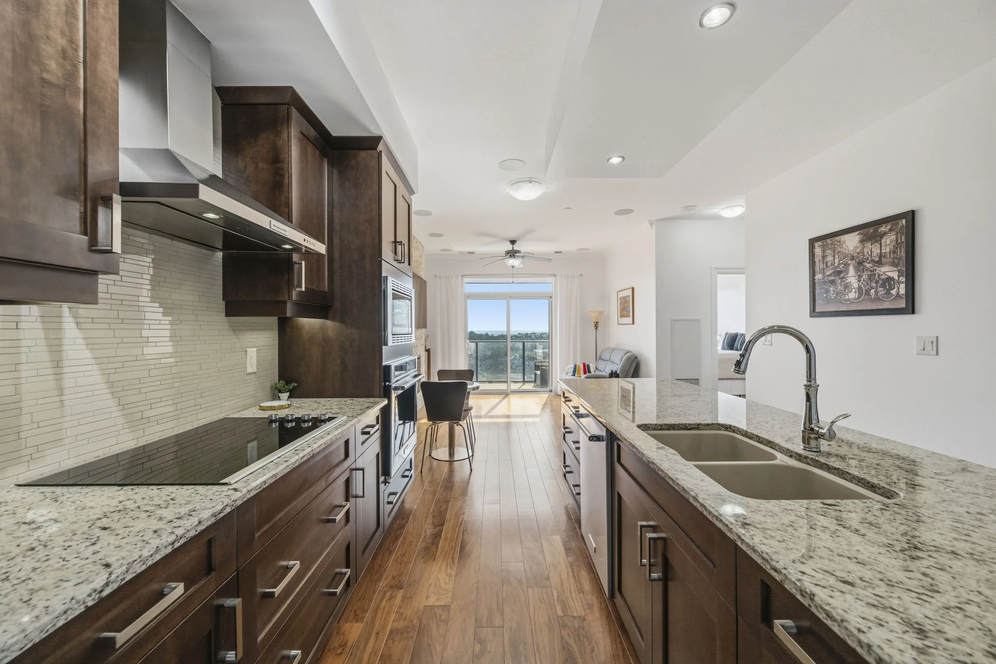 13--1303-240 Villagwalk Blvd-Kim Boyer-Your Butler Realty--DSC_3373.jpg