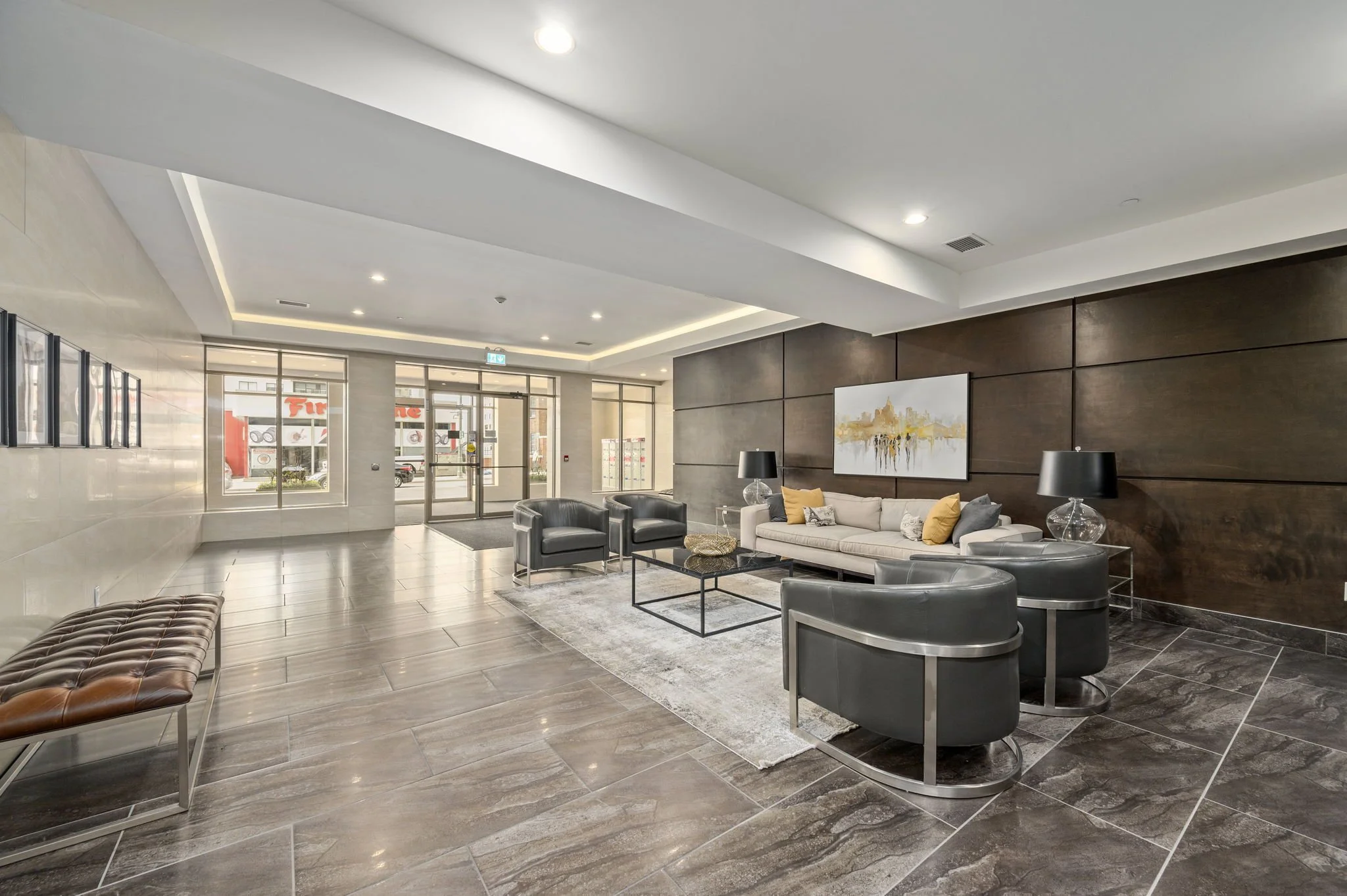 02-Renaissance II Condo Building-330 Ridout St N-London ON-Kim Boyer-Your Butler Realty-Lobby1-DSC_0781-BB.jpg