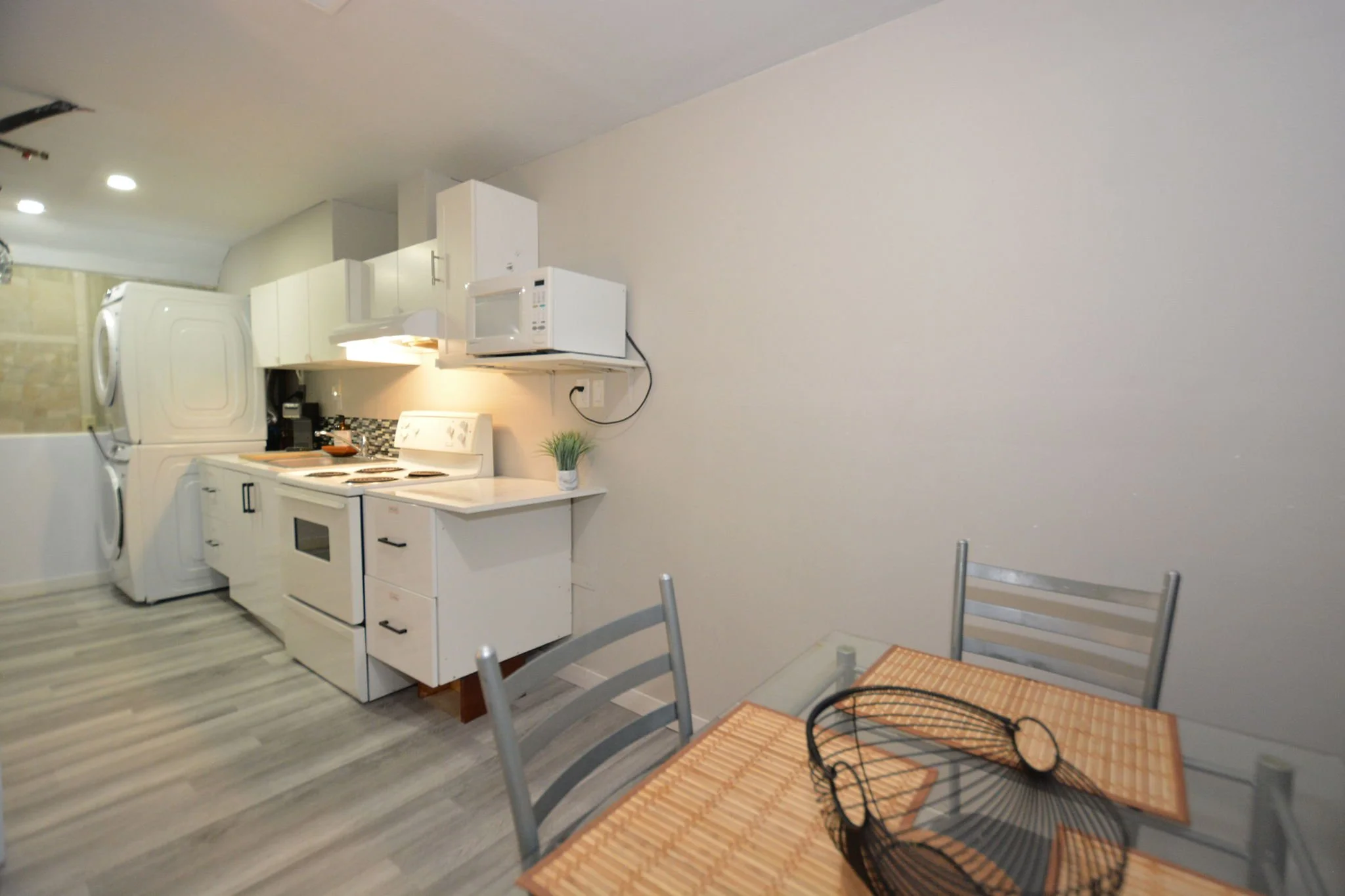 24-60 Brunswick Ave-London ON-Kim Boyer-Your Butler Realty-CL-LLK-BB-Z.jpg