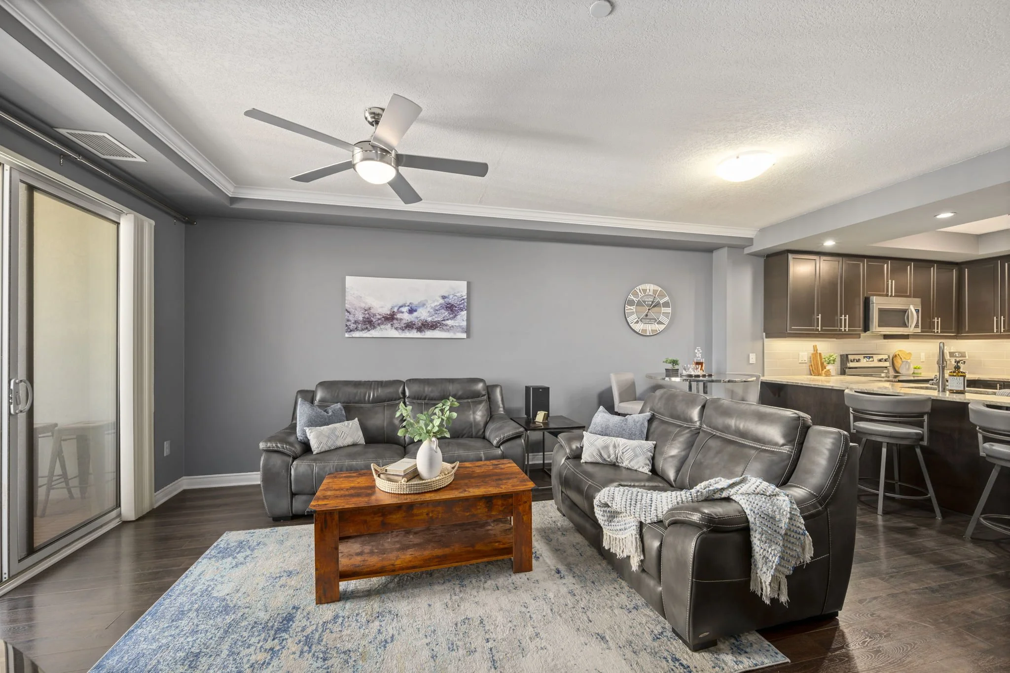 08-Renaissance II-330 Ridout St N-London ON-Kim Boyer-Your Butler Realty-DSC_0204-BB.jpg