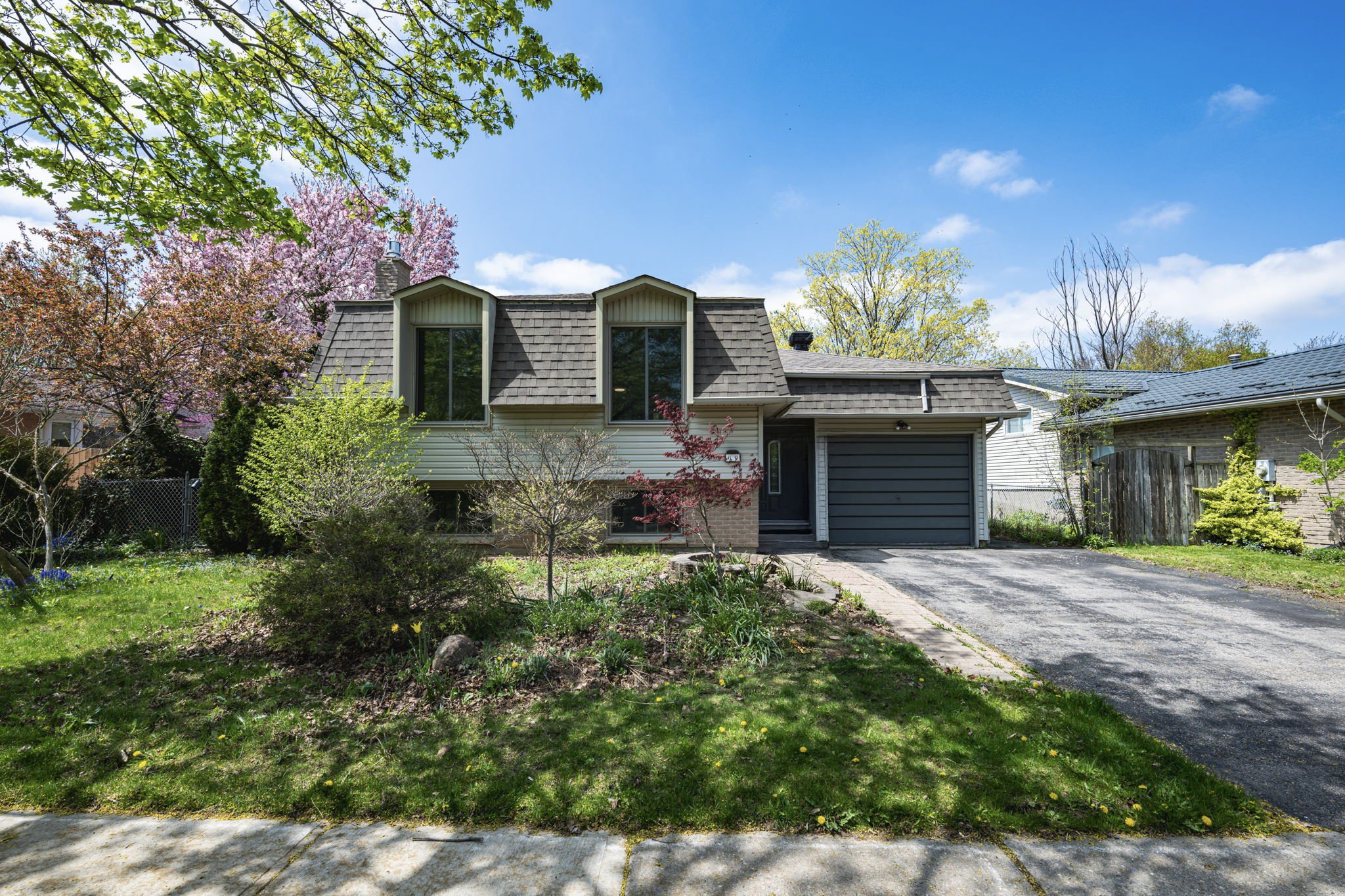 02-60 Brunswick Ave-London ON-Kim Boyer-Real Estate Agent-Your Butler Realty-ARC_7833-BB.jpg