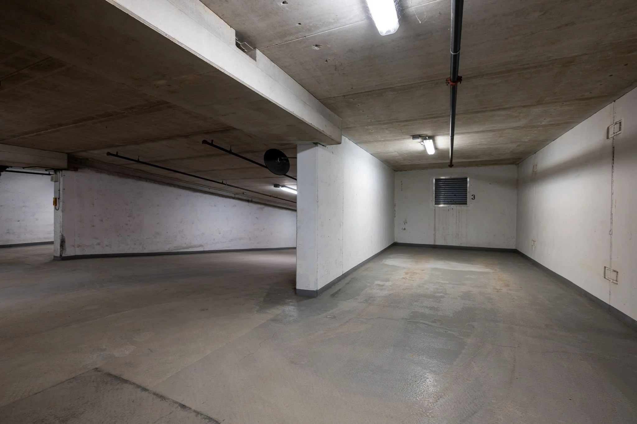 49-Renaissance II Condo Building-1708-330 Ridout St N-London ON-Kim Boyer-Your Butler Realty-Parking 2-DSC_1546.jpg