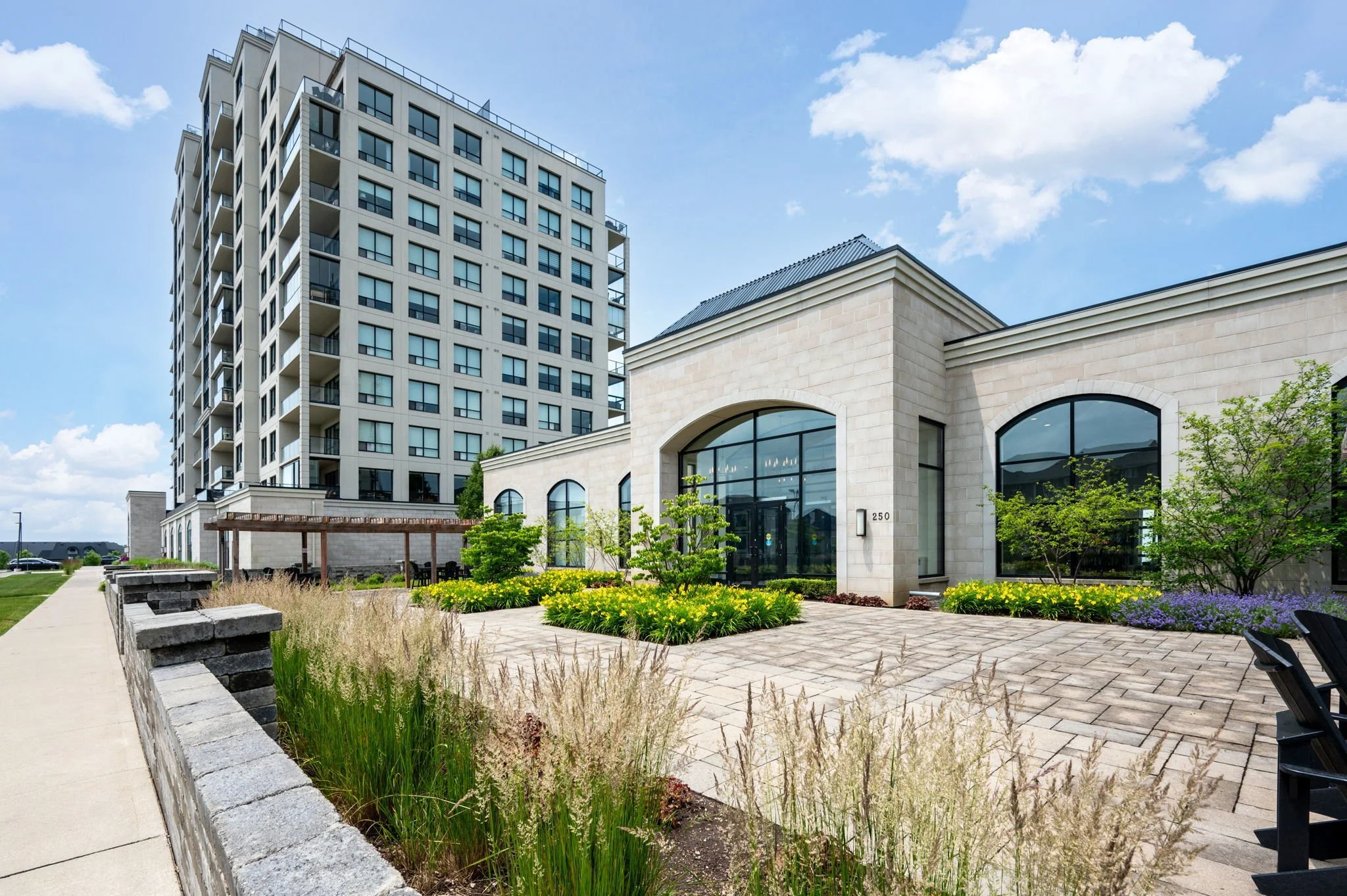 28-1303-240 Villagewalk Blvd-Kim Boyer-Your Butler Realty-DSC_0610-BB.jpg