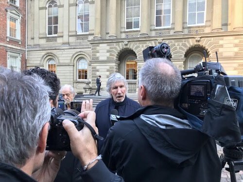 29 Nobel Laureates condemn Chevron pollution in Ecuador</strong> 