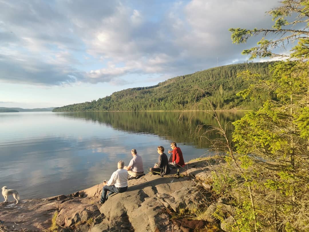 💐GLAD MIDSOMMAR💐

While we are busy celebrating Matariki here in Aotearoa, the Scandinavian countries are enjoying the last few hours of Midsummer.

One of our last few heathen celebrations that have been maintained to this day, Midsummer is celebr