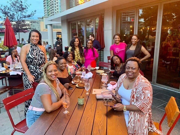 Last night I had the opportunity to meet and network with a group of dope, female entrepreneurs. The night was full of all things beauty and inspiration. I met Sorors, neighbors and a few hometown heroes from Decatur. Thank you @rachrodgersesq for yo