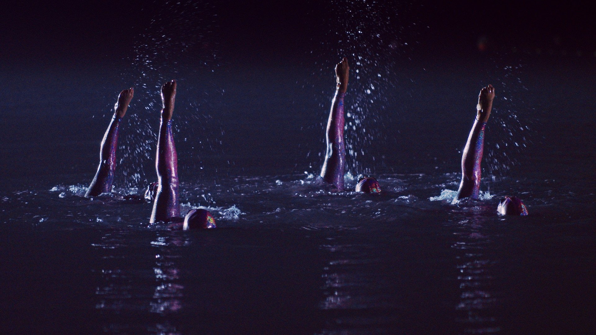 DIVER-still08.jpg