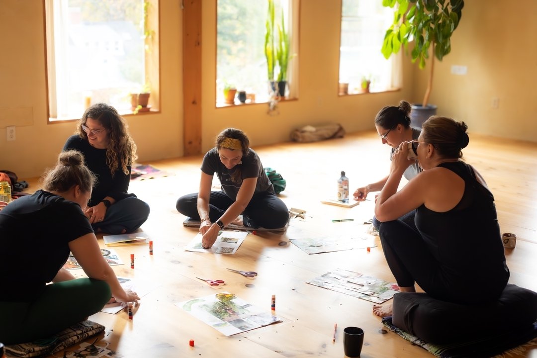 There are still some spots remaining for our May NH retreat - this little weekend getaway is the perfect weekend to connect to yourself, nourish your body with farm-to-table food, meet other like-minded individuals, spend time in nature, spend intent